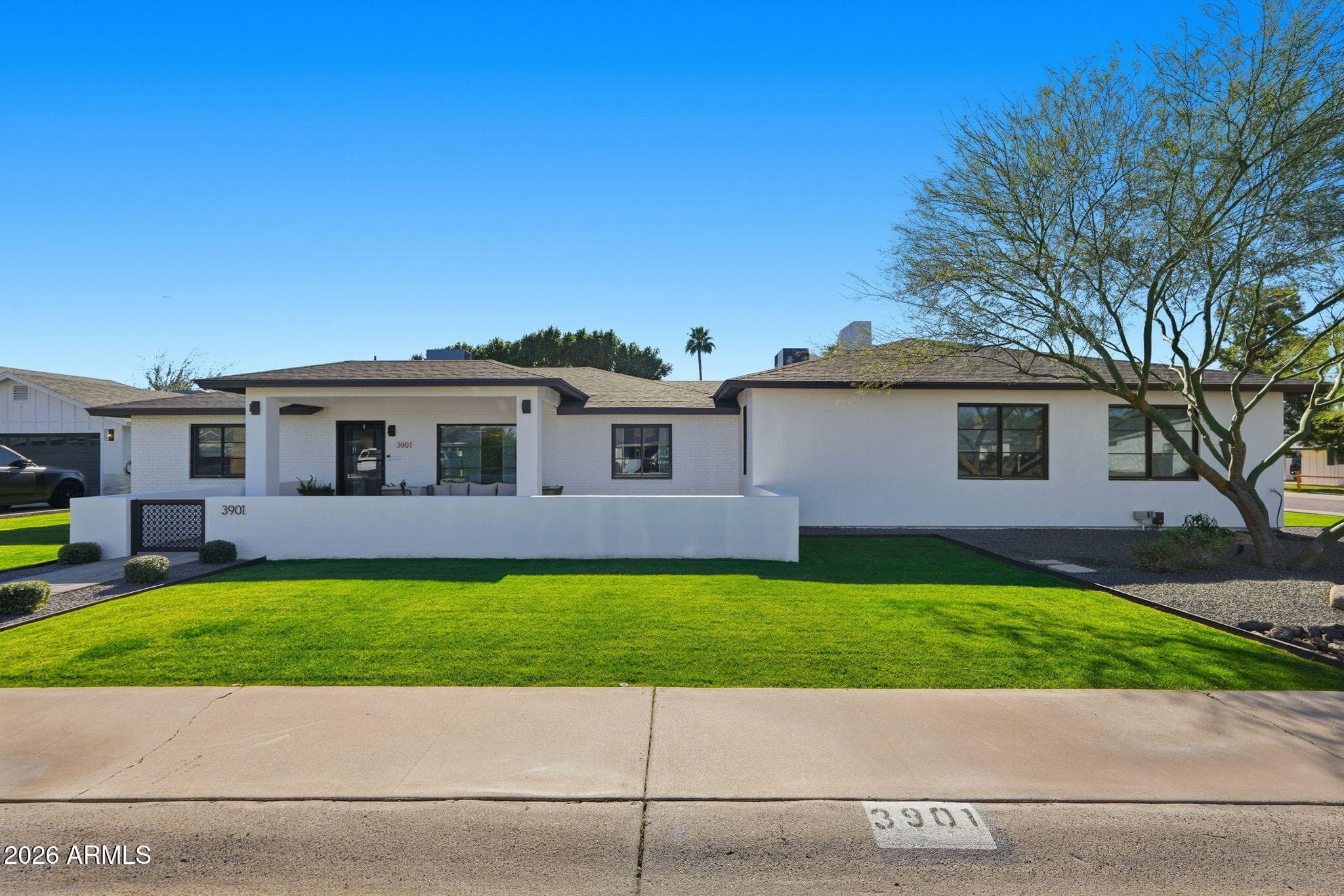 3901 E Weldon Ave — photo 1