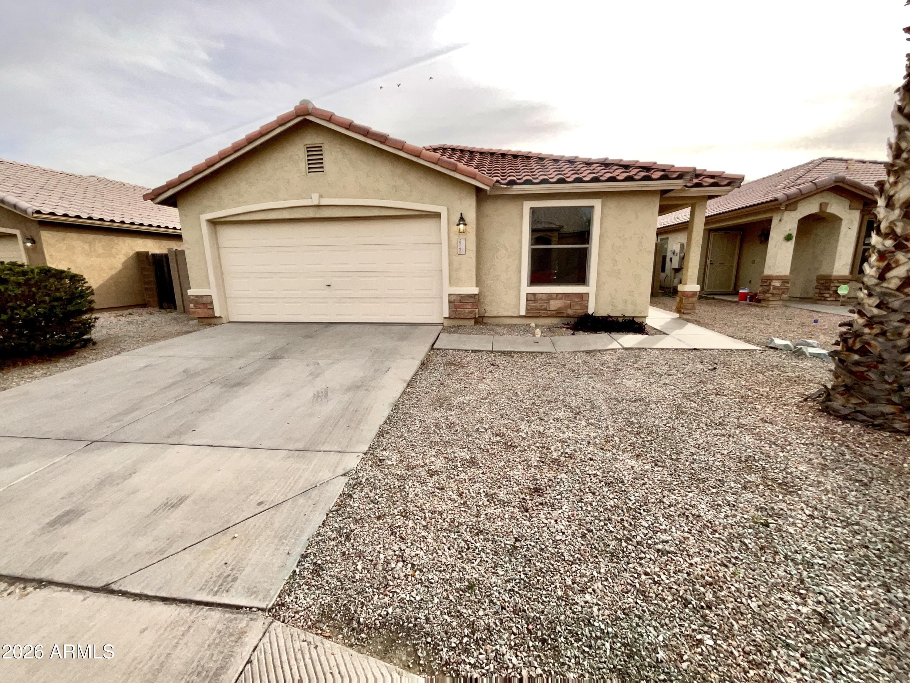 25151 W Parkside Ln — photo 1