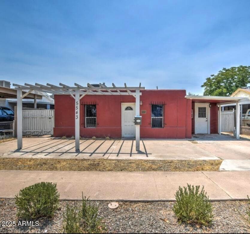 5543 W Gardenia Ave — photo 1