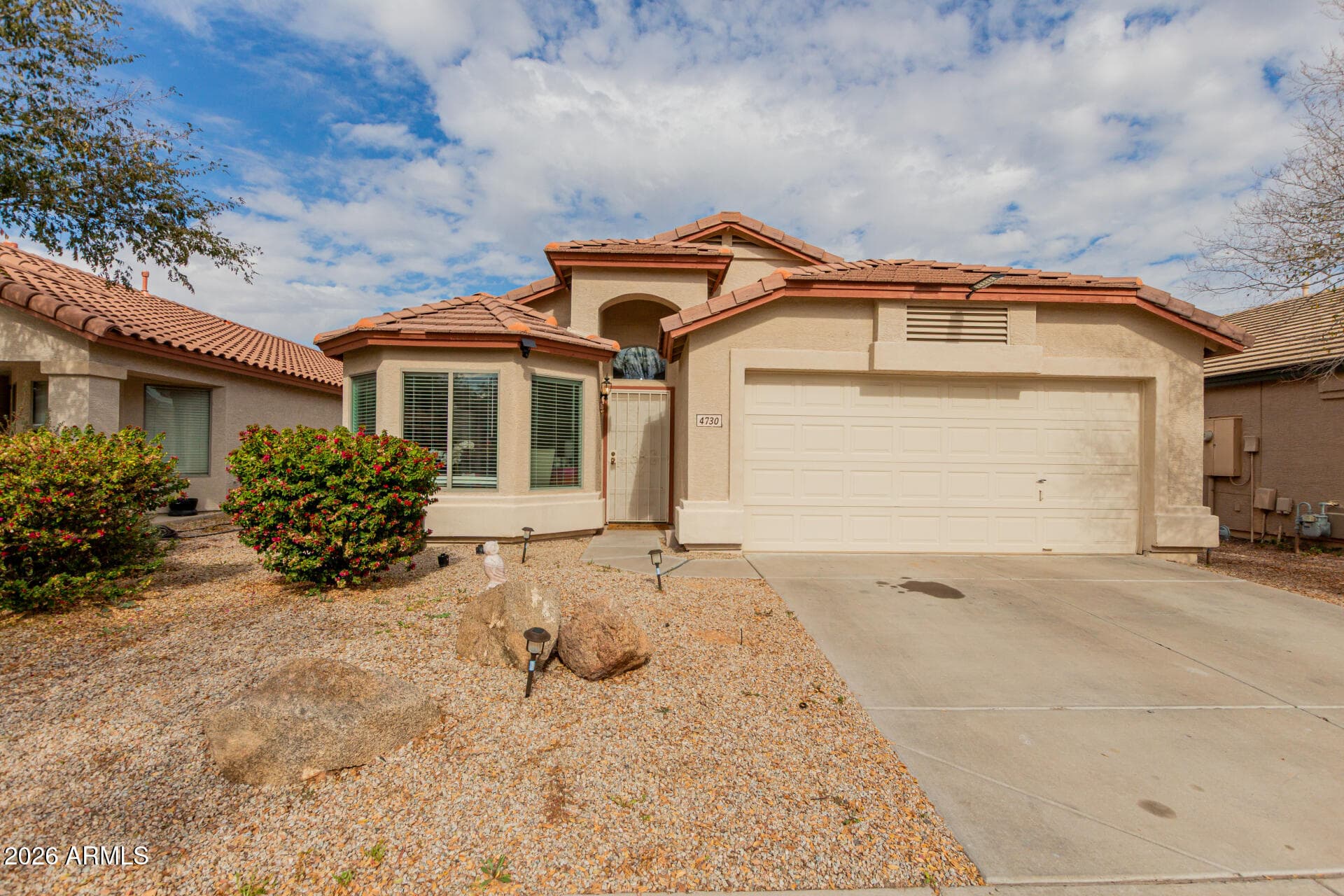 4730 W Gary Way — photo 1