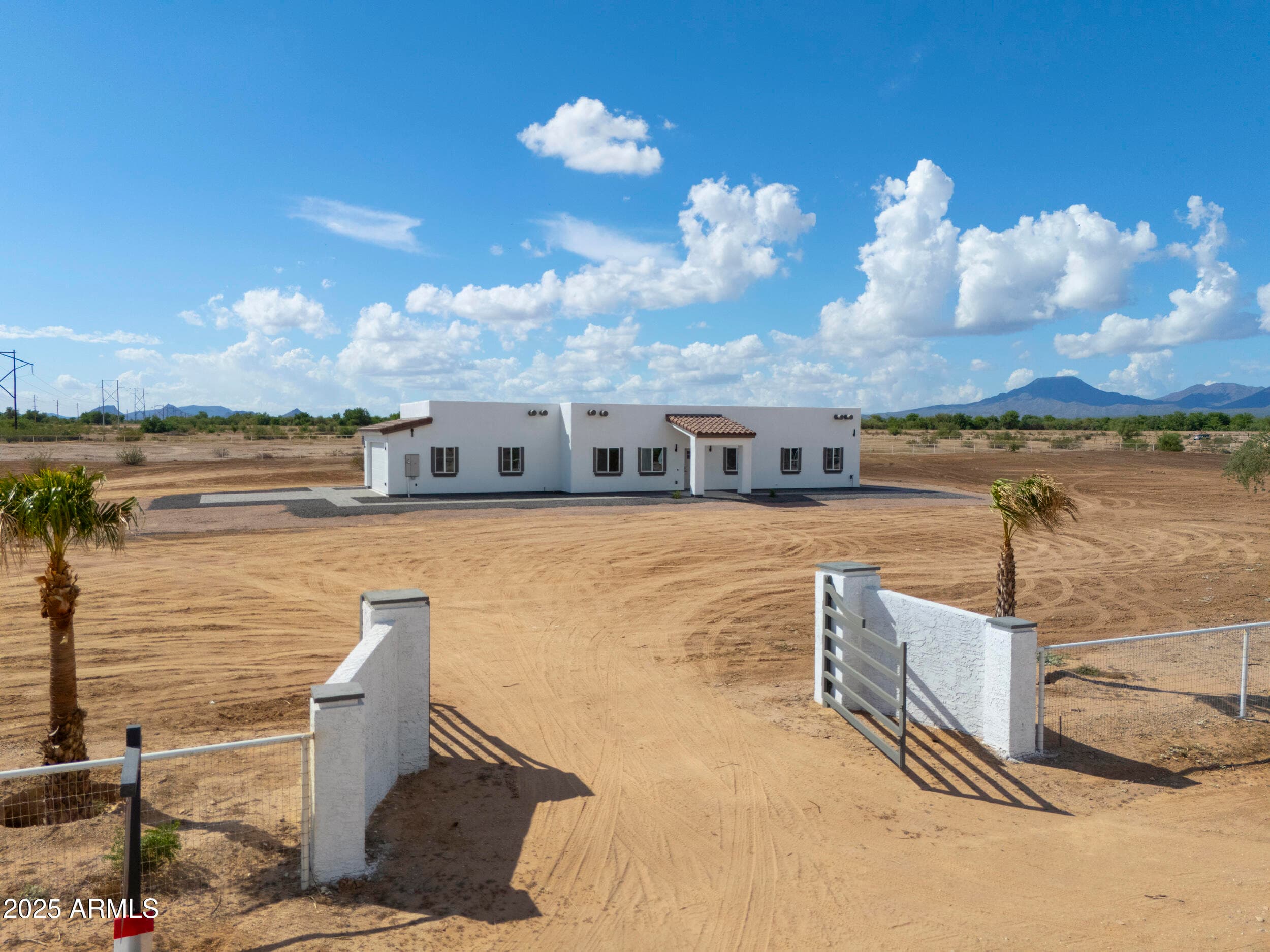 40179 W ROBLES RD - Photo 2