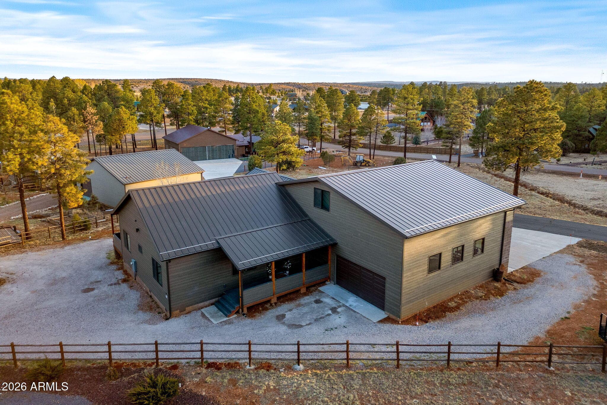 2270 Spitfire Circle — photo 2