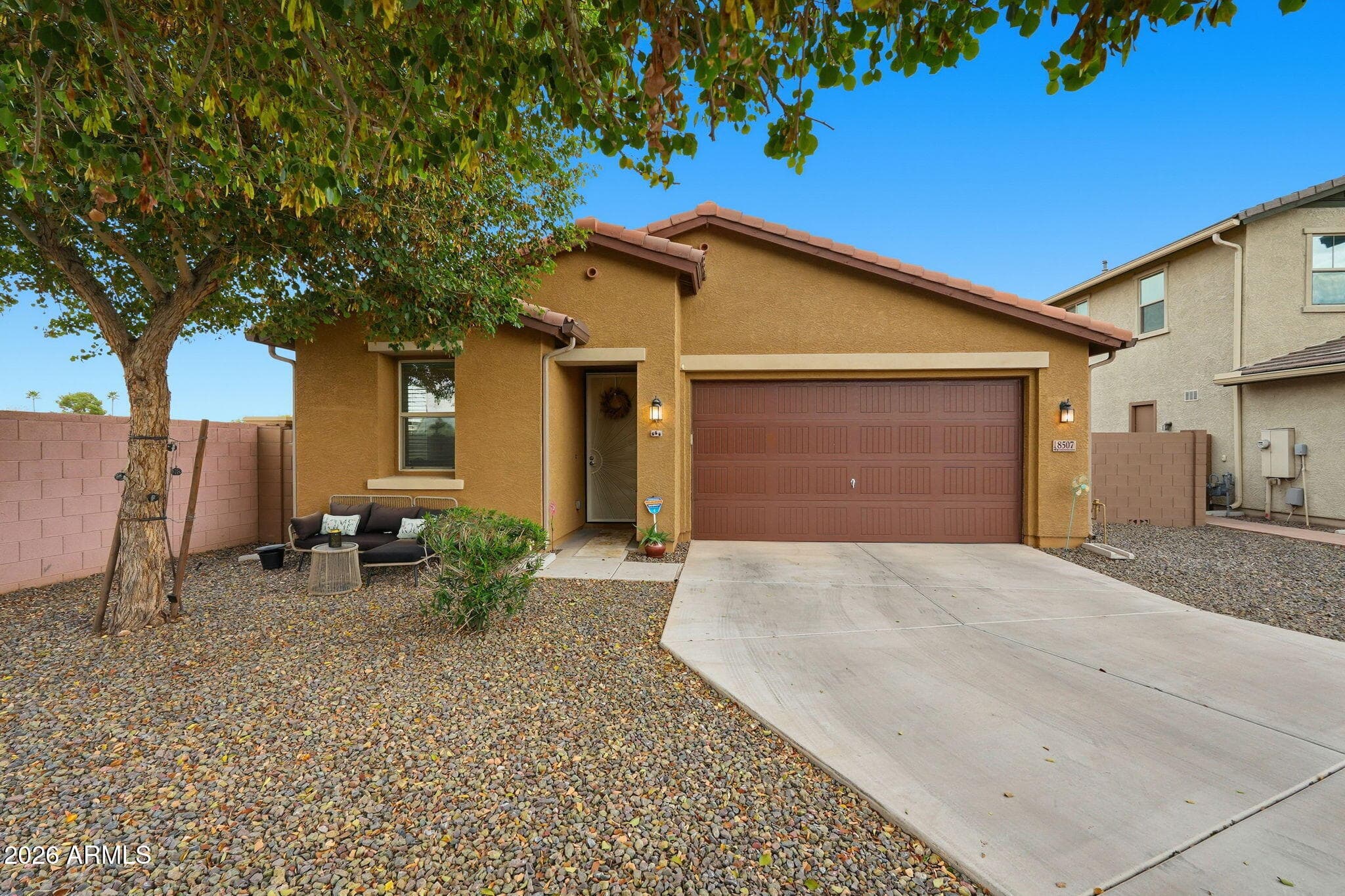 8507 W Flynn Ln — photo 1