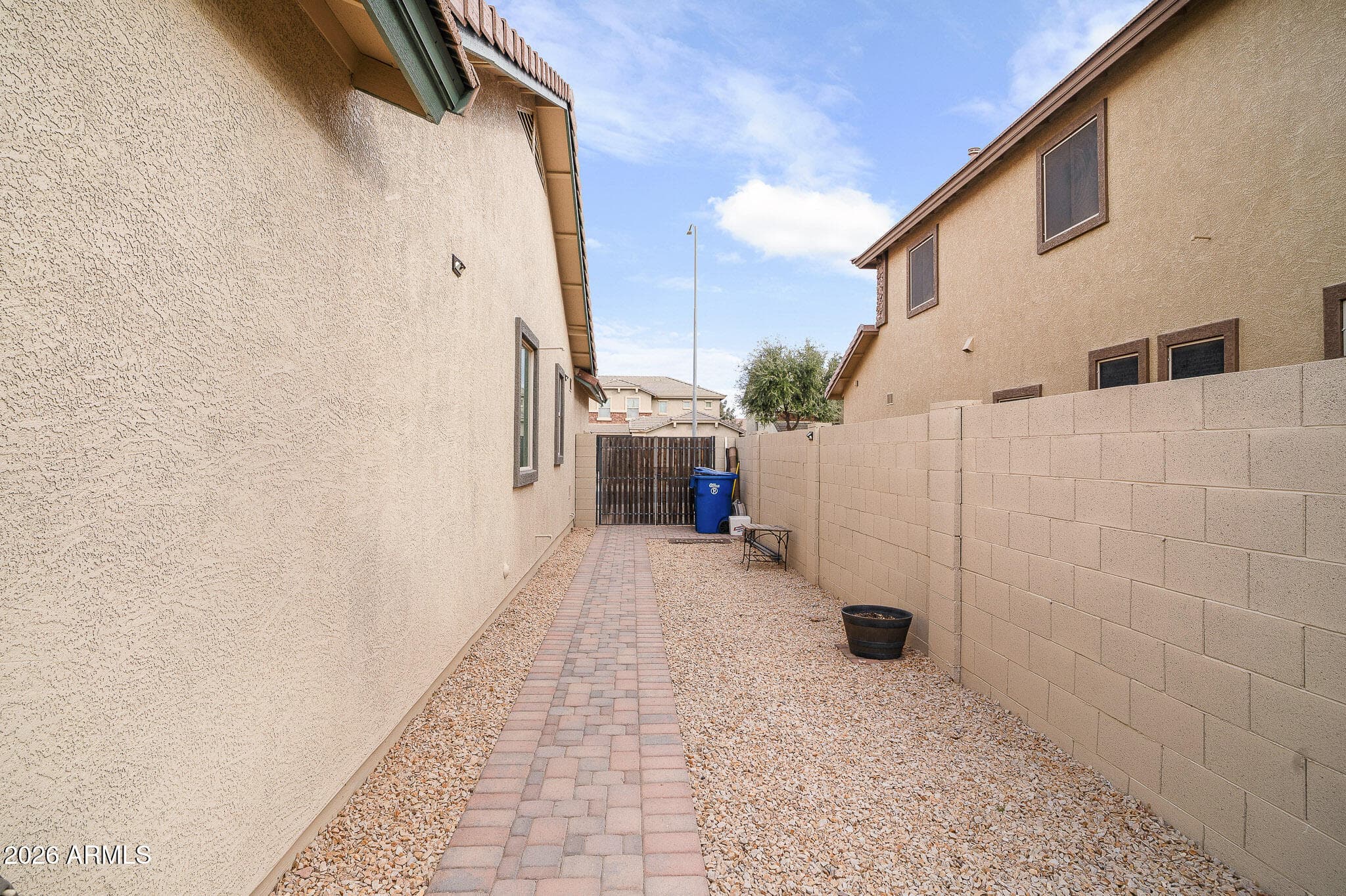 11511 E Seaver Ave — photo 37