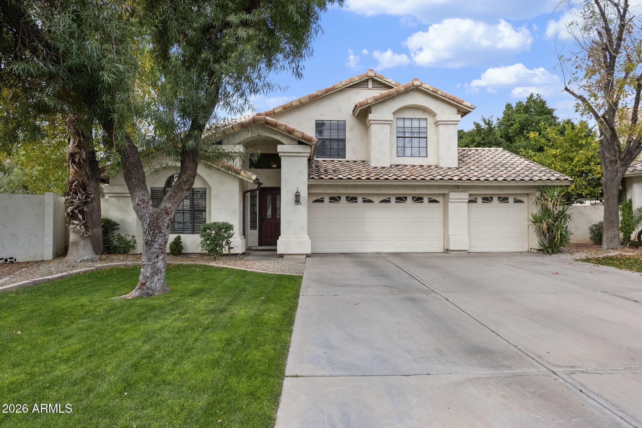 1709 E Watercress Ln — photo 1