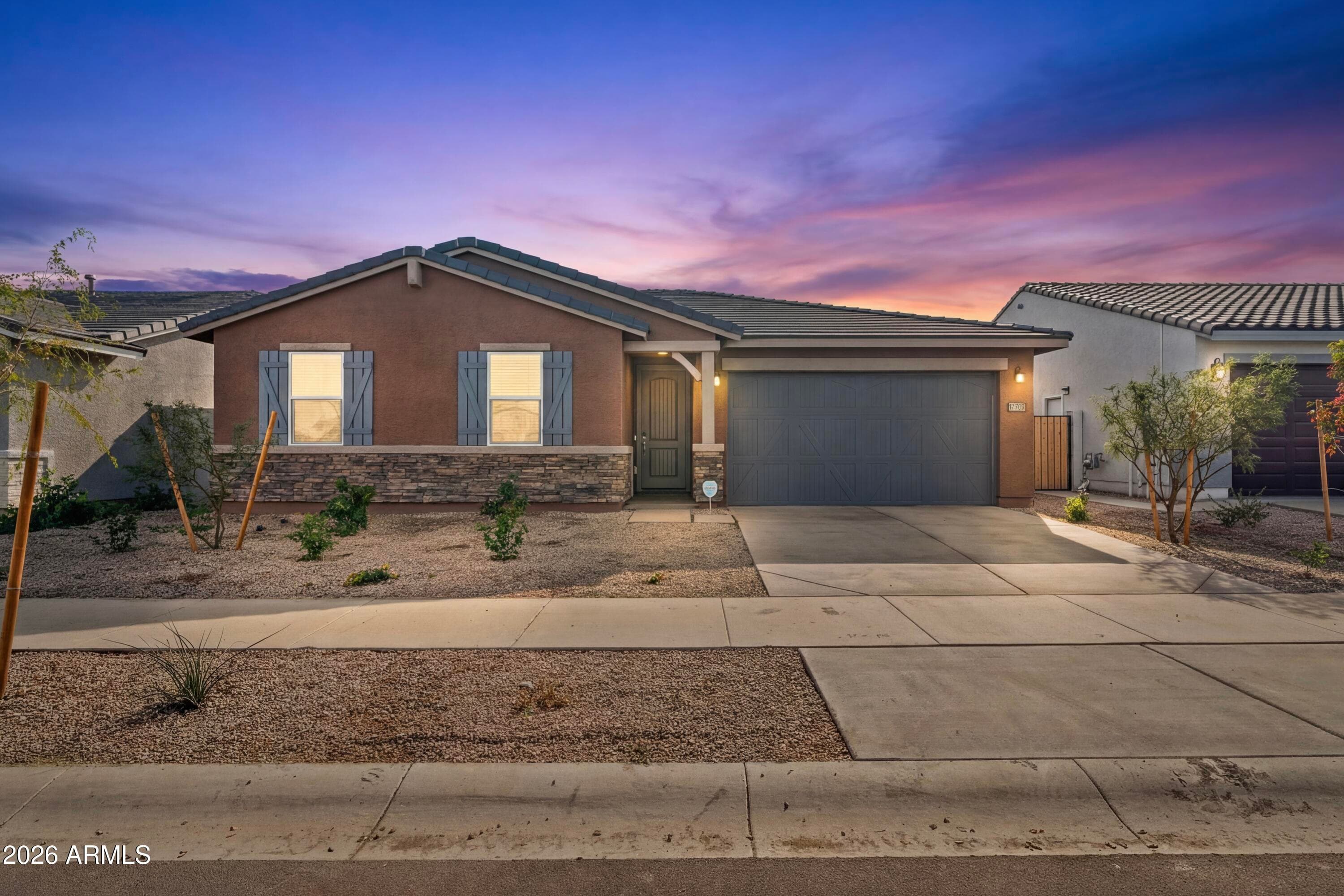 17709 W Ford St — photo 1
