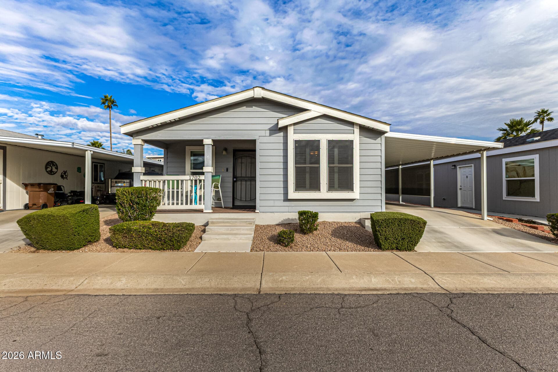 1702 E Michelle Dr — photo 1