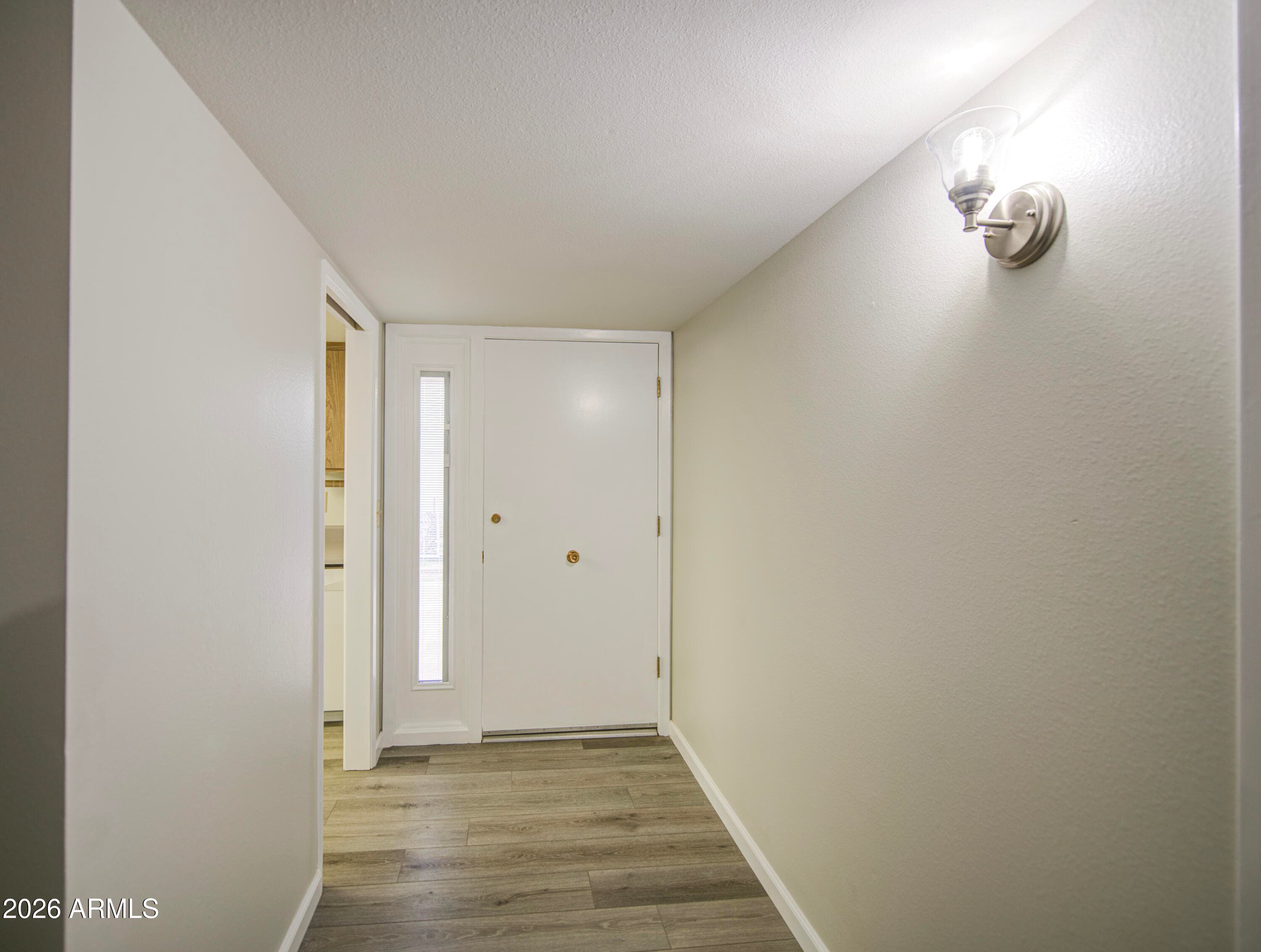 9915 W NEWPORT DR - Photo 5