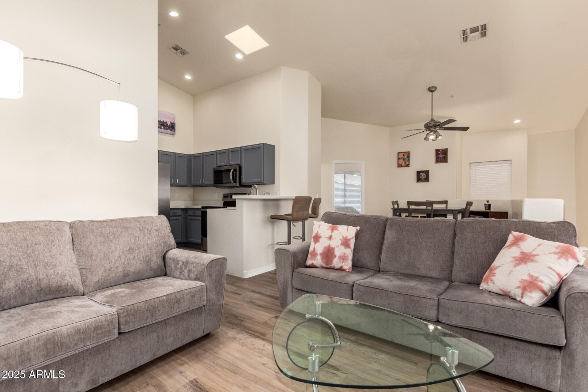 1406 W EMERALD AVE - See more photos