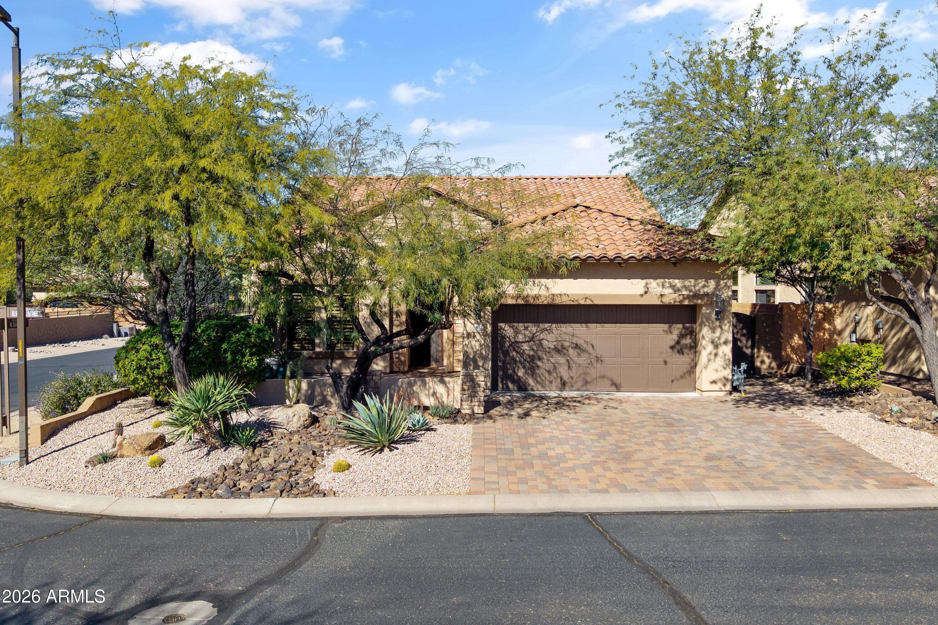 6832 E Pearl St — photo 1