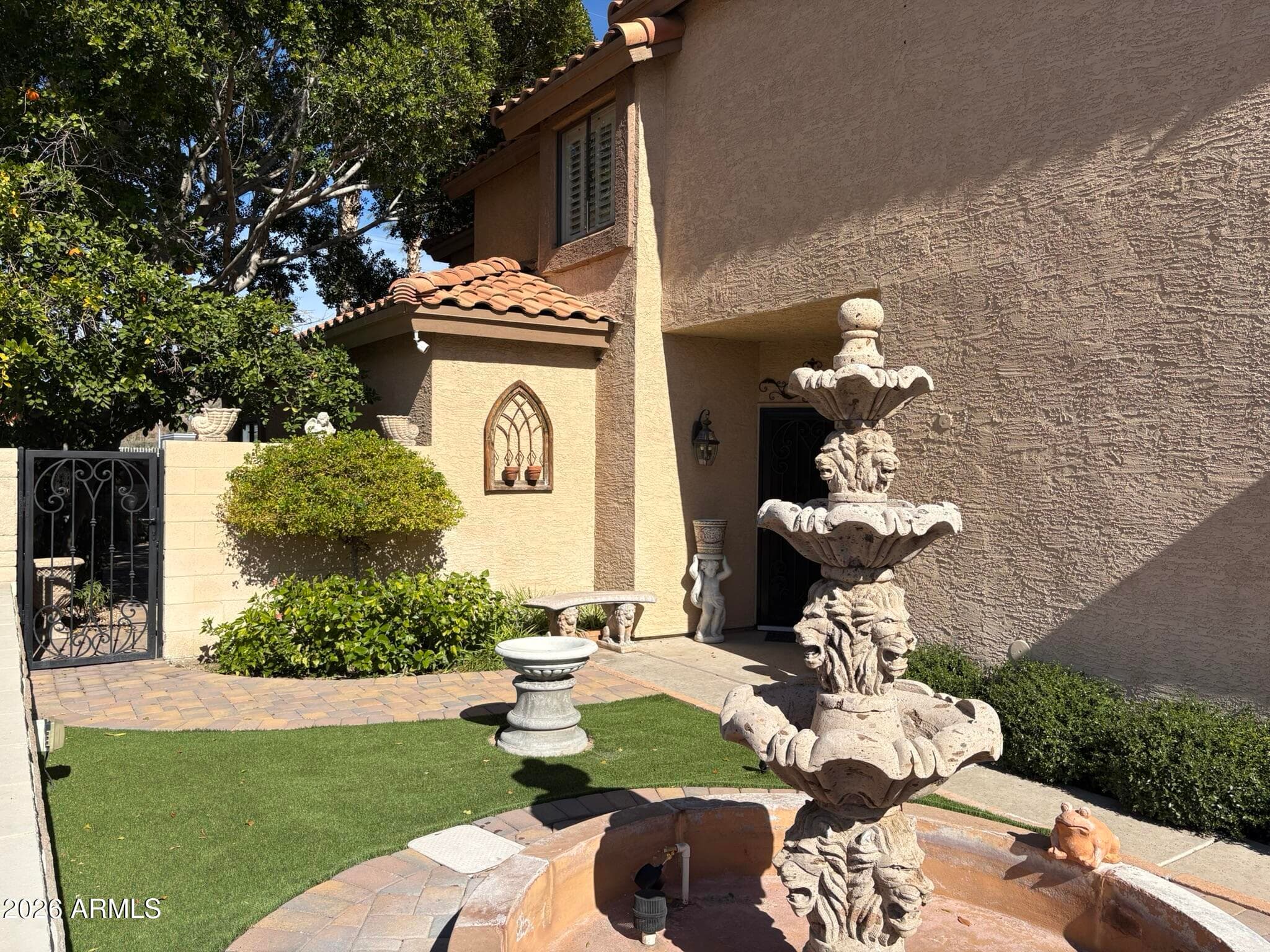 1636 E Villa Theresa Dr — photo 1