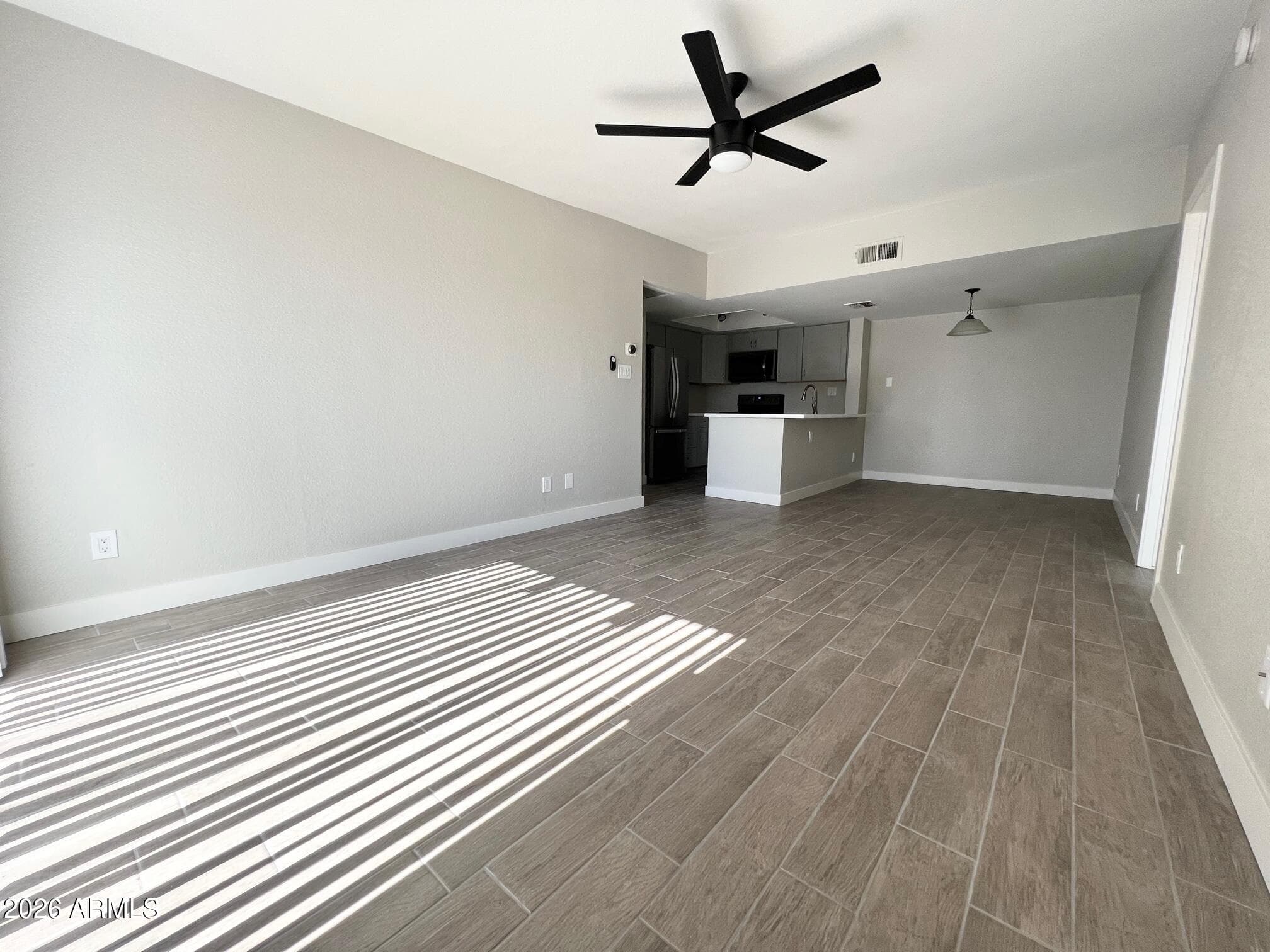 5757 W Eugie Ave 2049 — photo 2