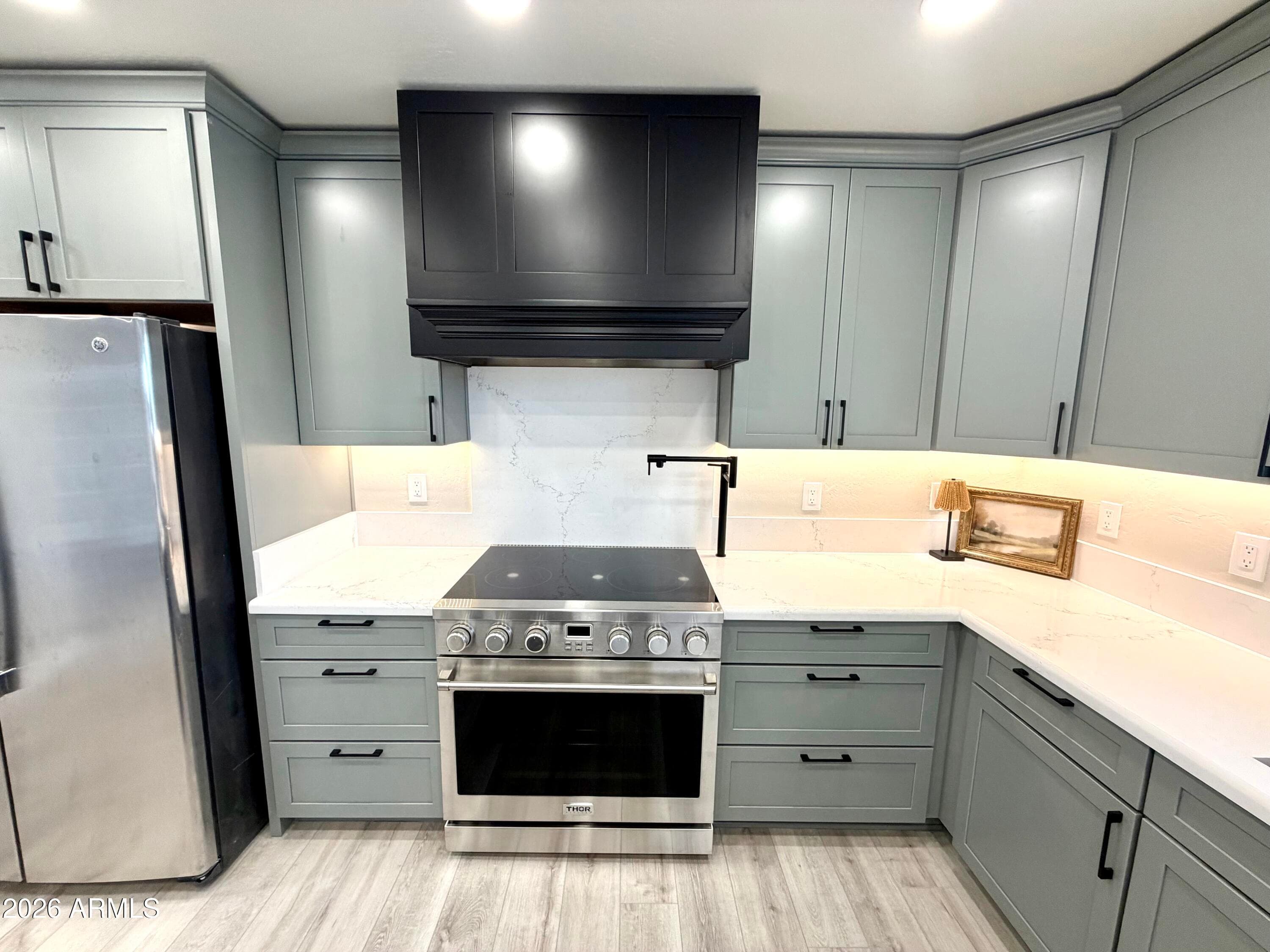 1165 N MOUNTAIN VIEW RD - Photo 3