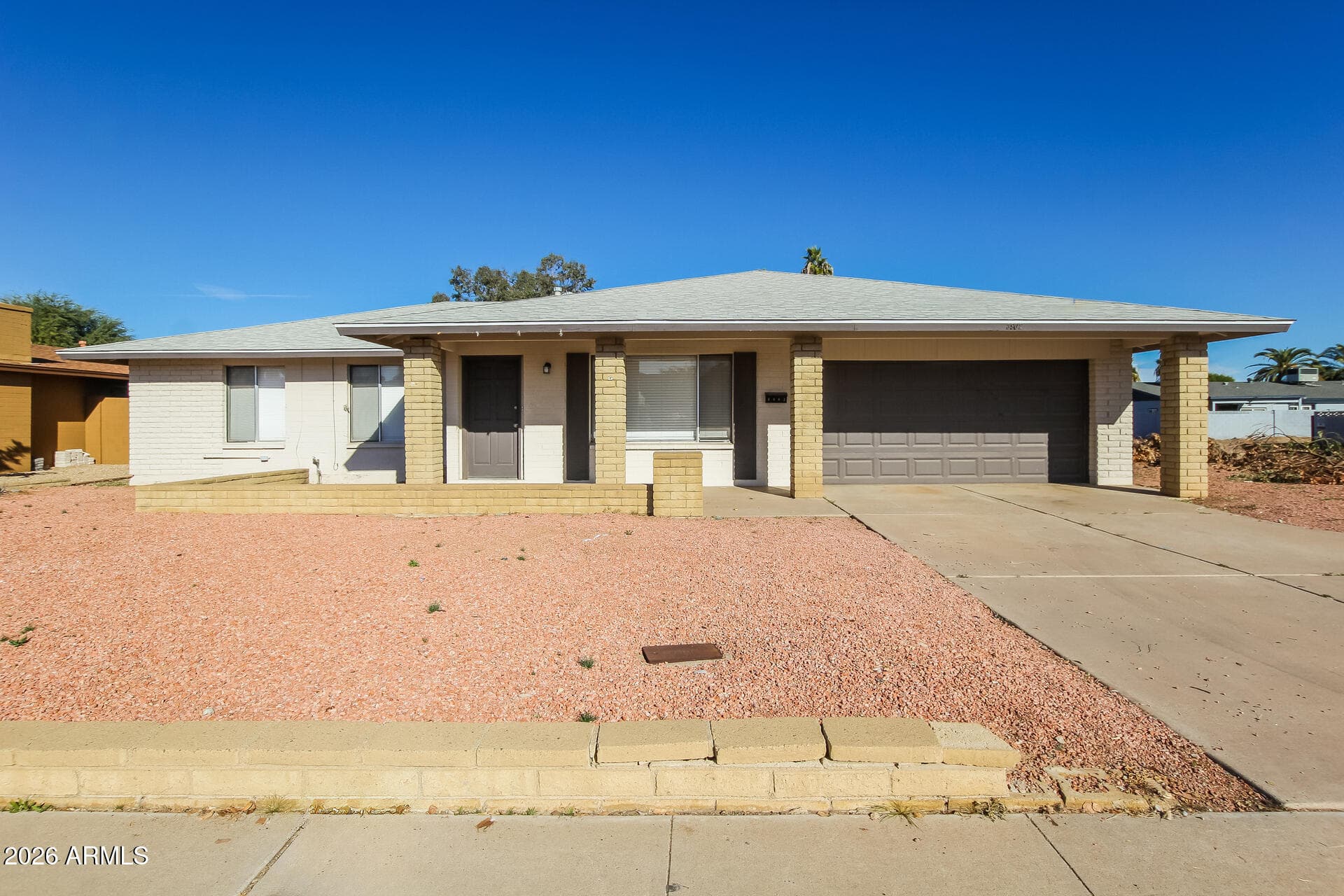 3902 W Davidson Ln — photo 1