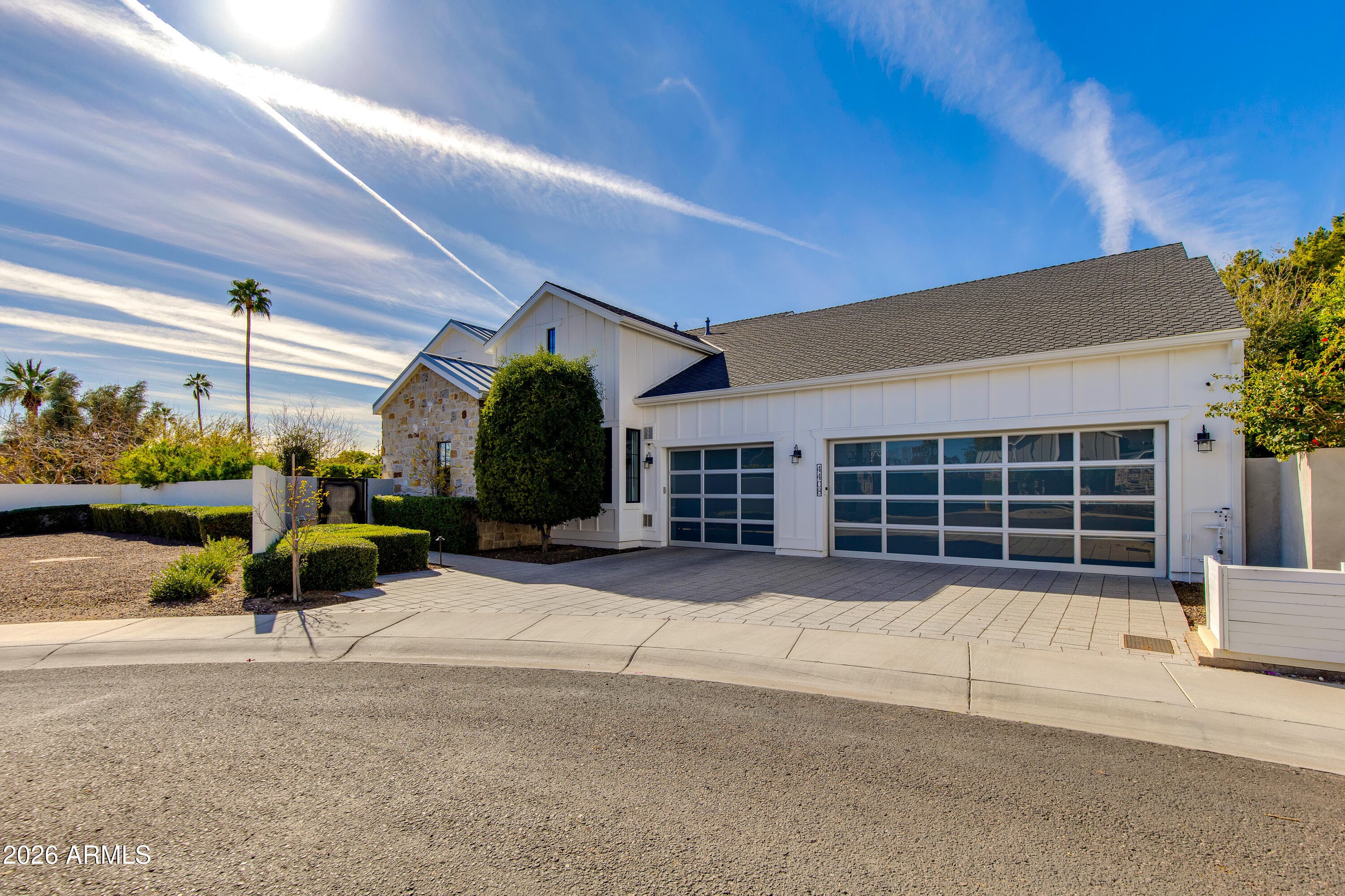 4408 N 37th Way — photo 2