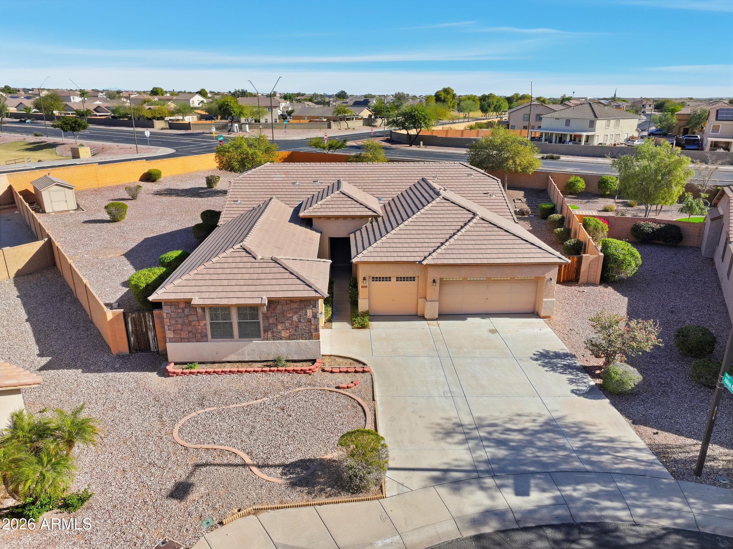 22734 W Ashleigh Marie Dr — photo 2