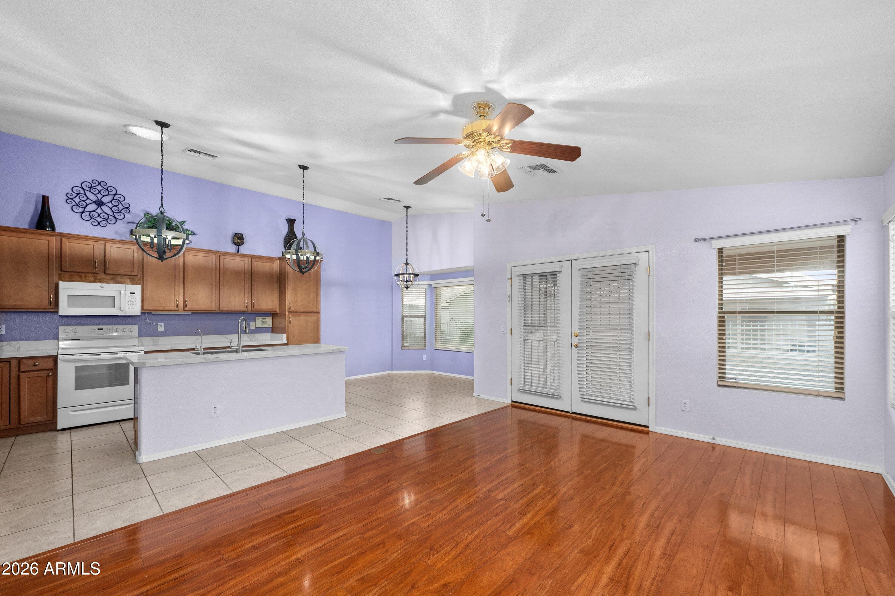 2101 S MERIDIAN RD - Photo 4