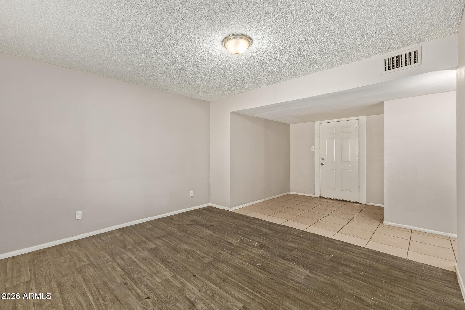 6124 W Oregon Ave — photo 2