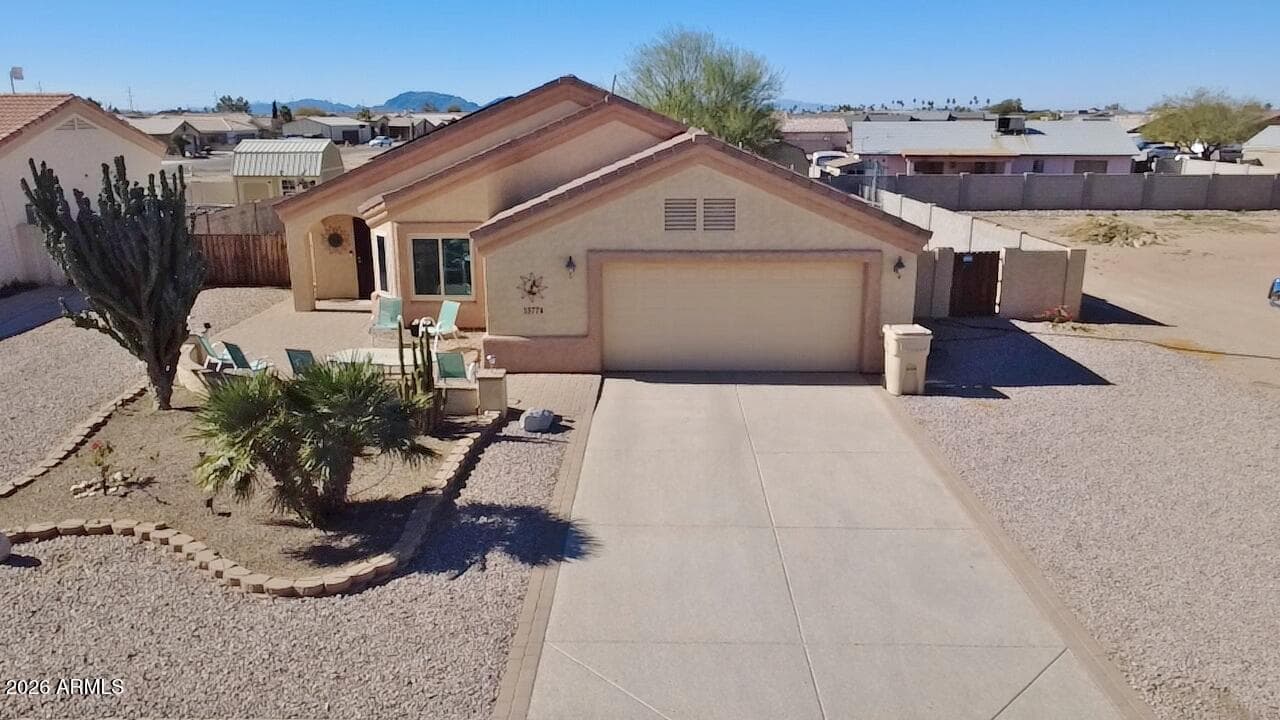 15774 S SAXON RD - Photo 1