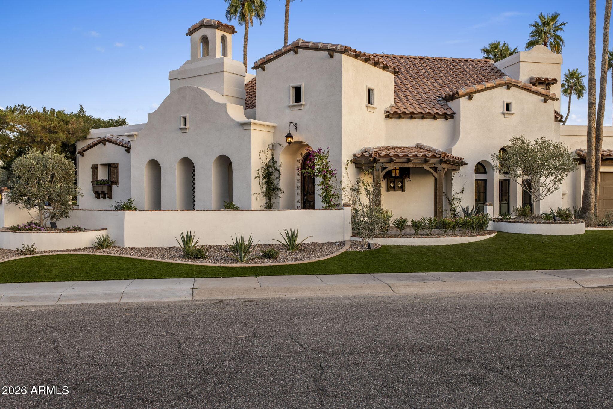 8127 E Del Capitan Dr — photo 2