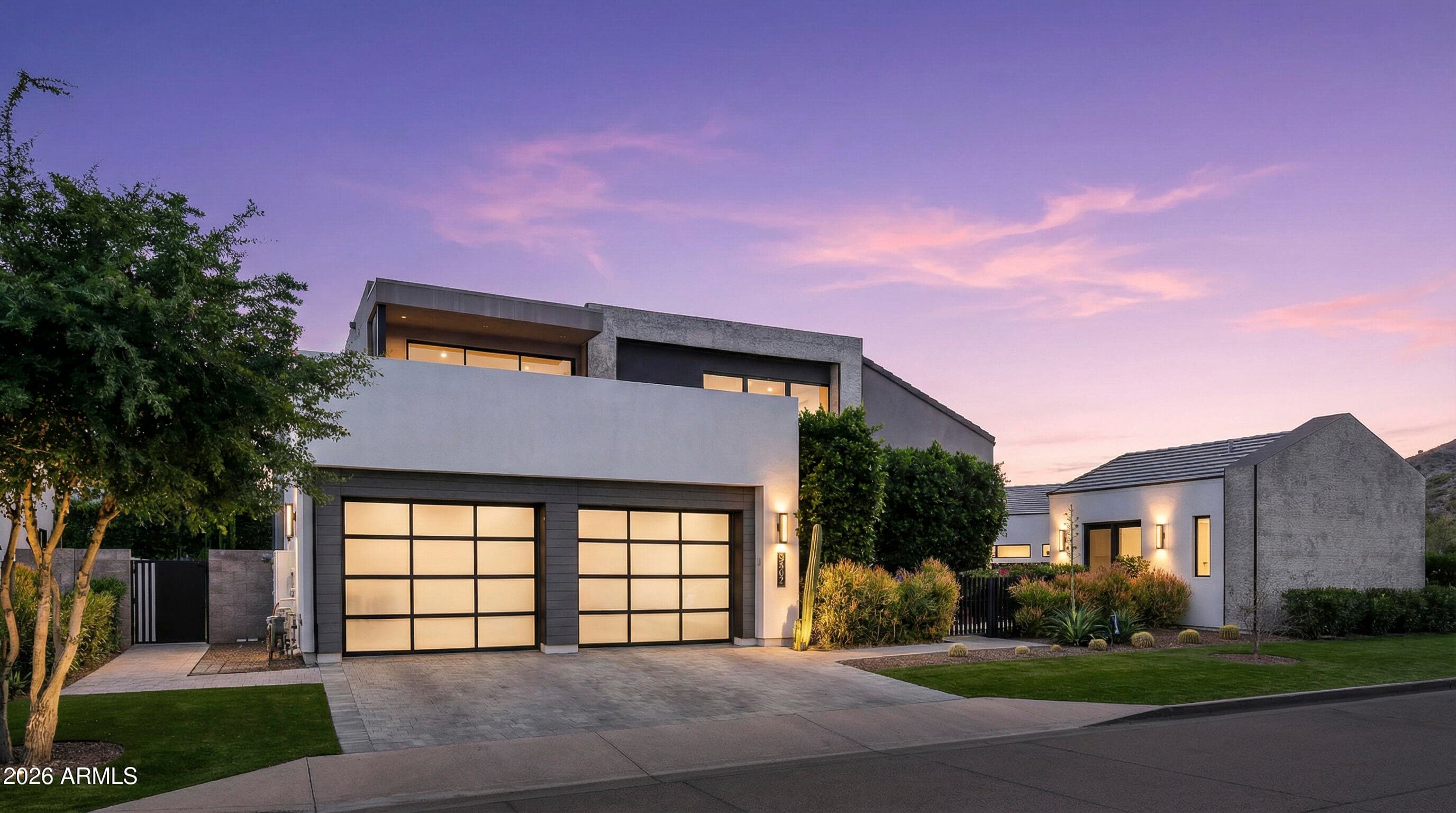 6917 E Cactus Wren Rd — photo 2