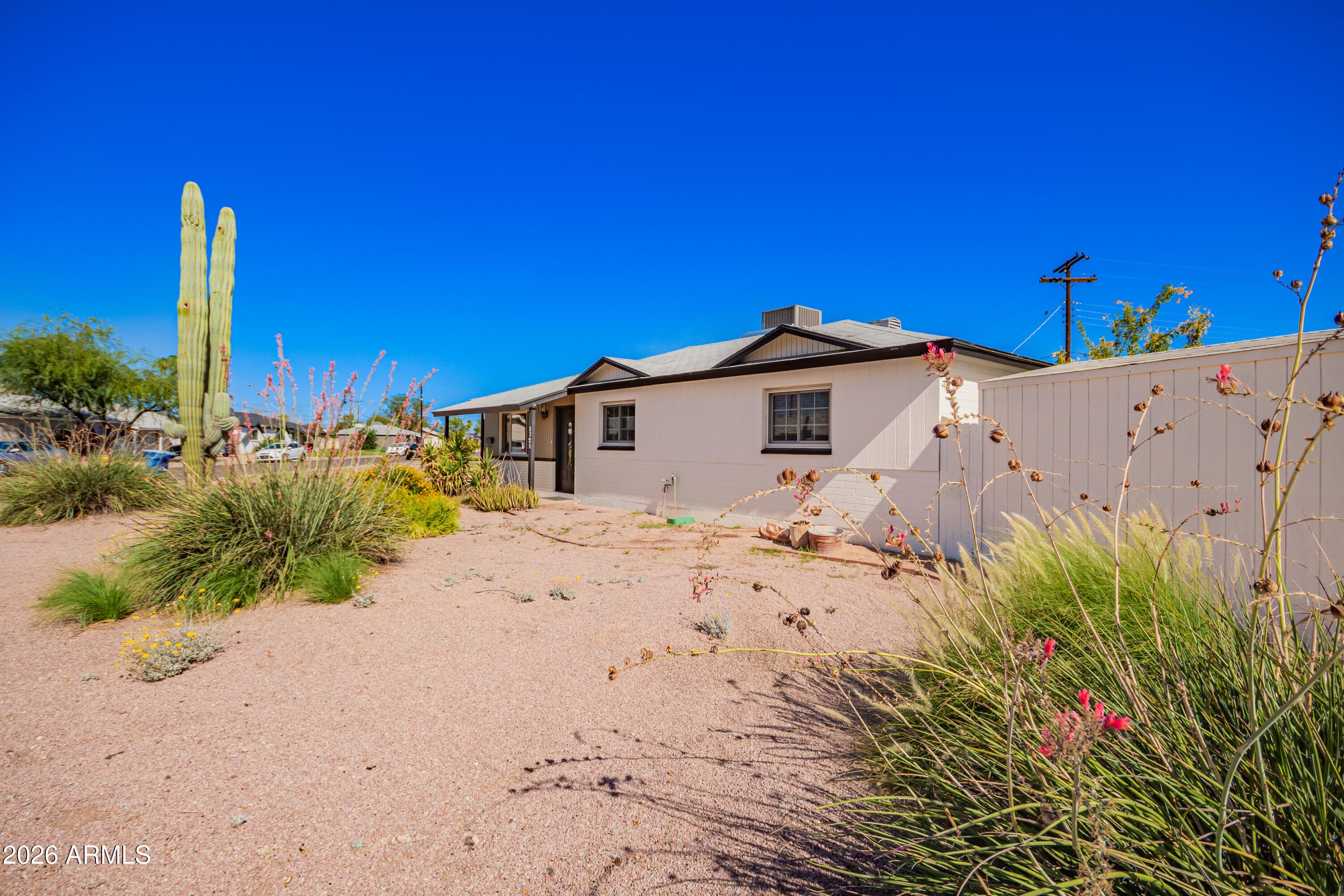 1721 S Shafer Dr — photo 1