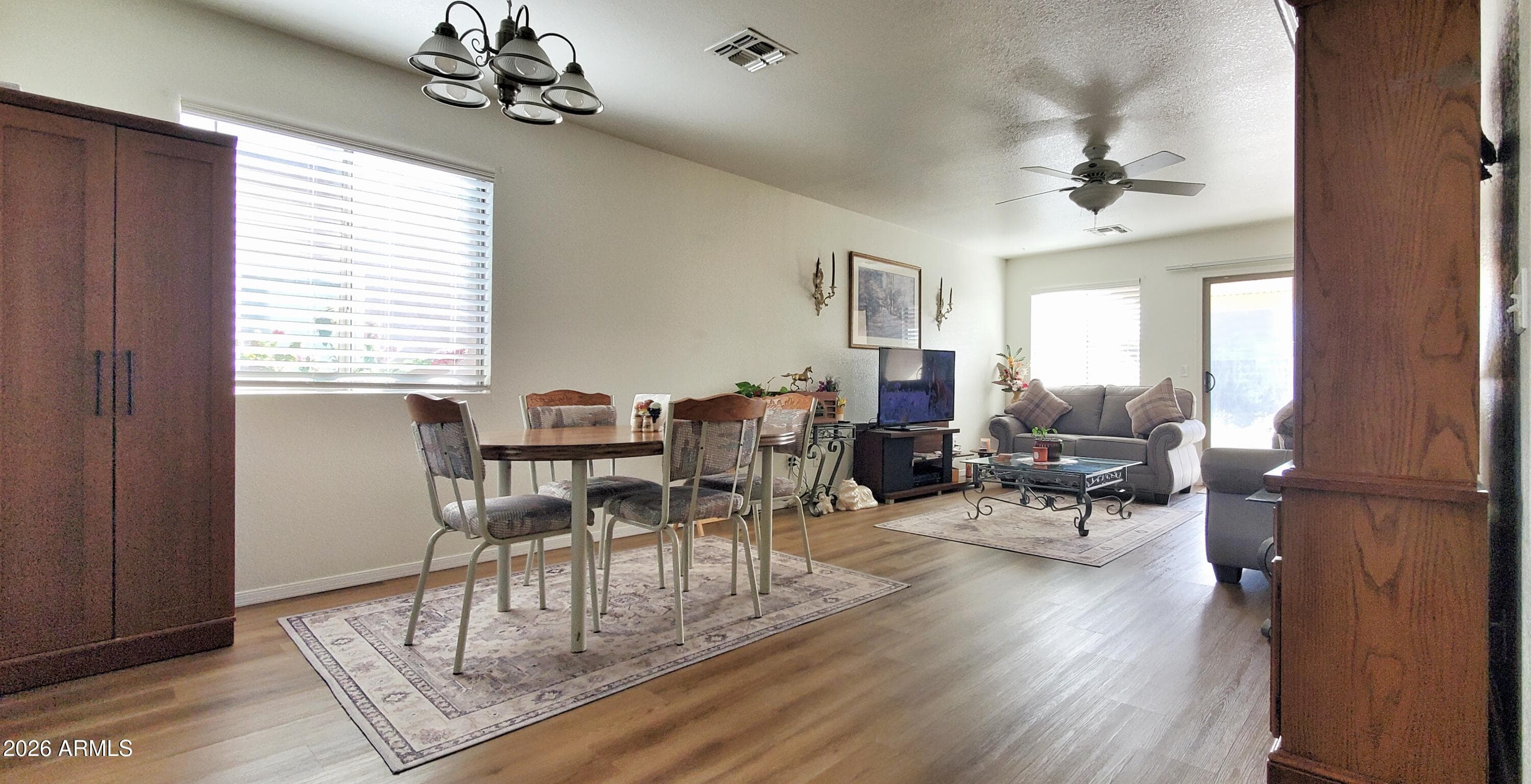 941 E Desert Moon Trail — photo 2