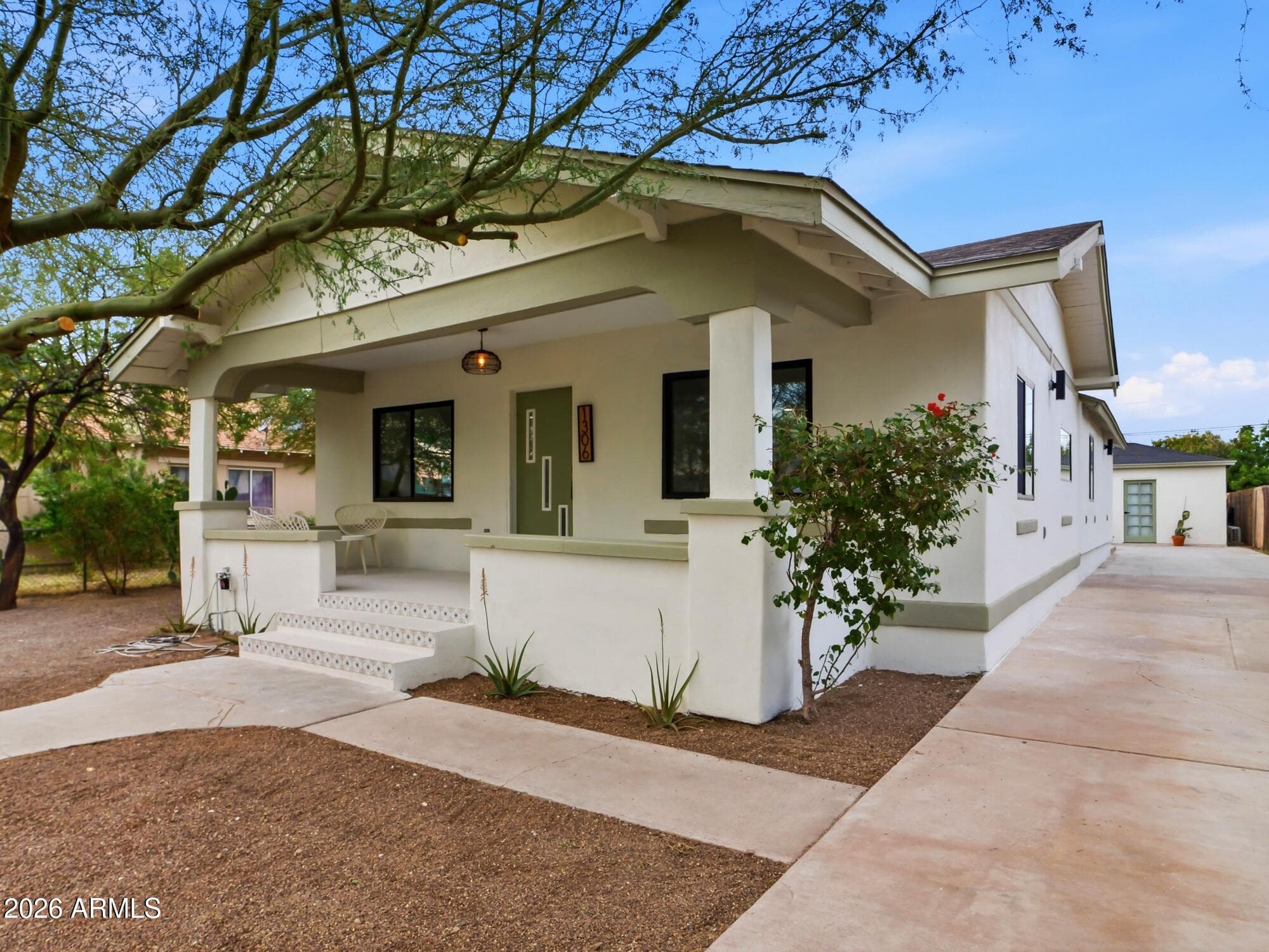 1306 E Willetta St — photo 1