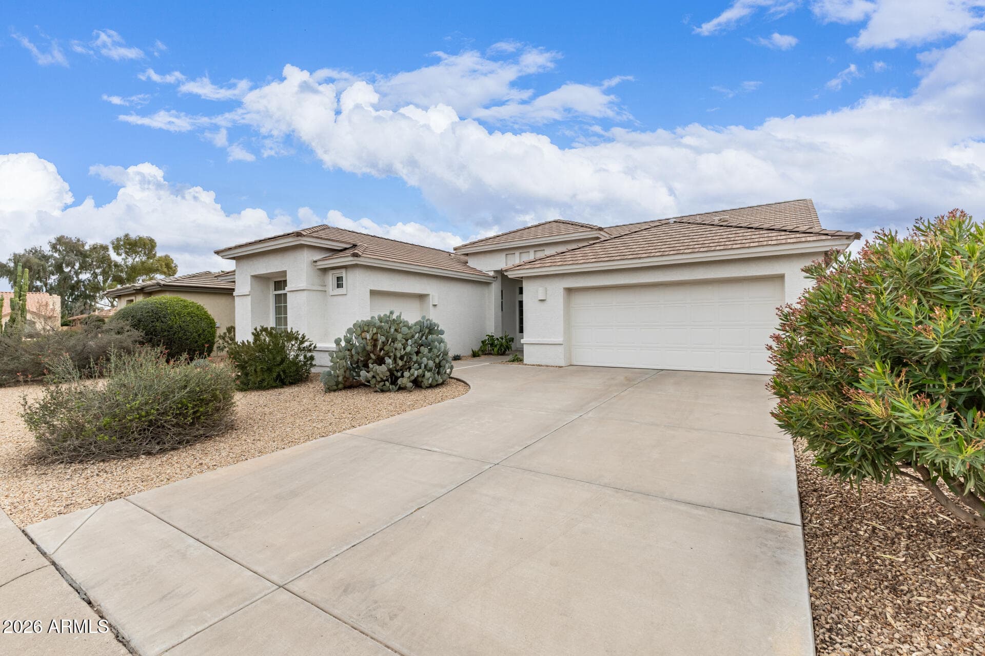 9323 E Arrowvale Dr — photo 2