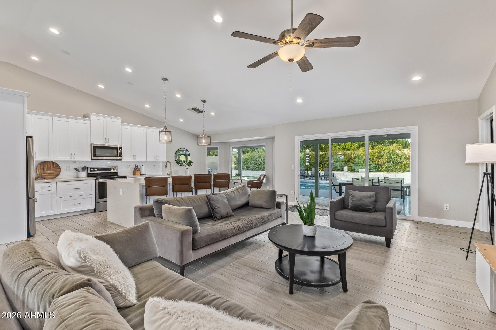 6022 E Hillery Dr — photo 2