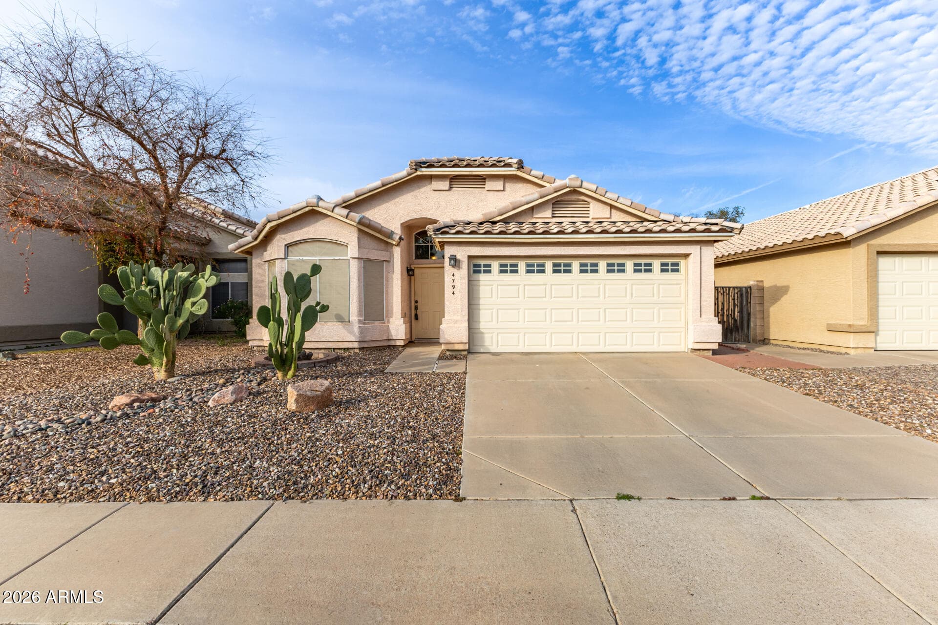 4794 W Linda Ct — photo 1
