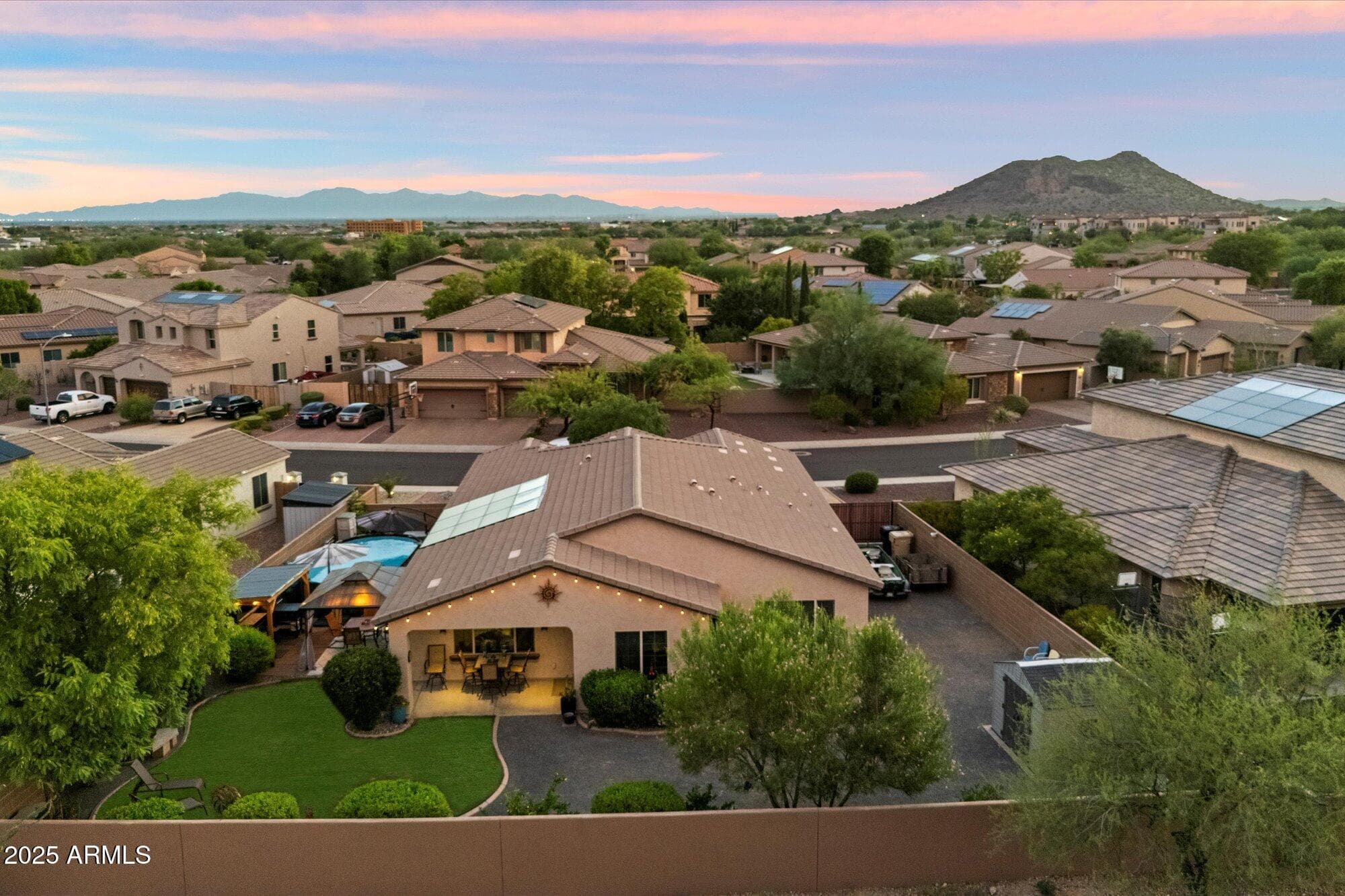 9226 W Buckhorn Trail — photo 1