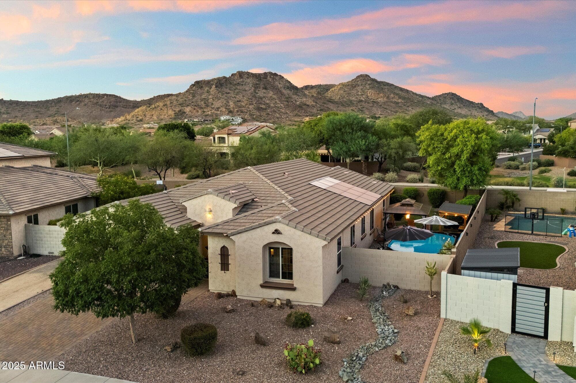 9226 W Buckhorn Trail — photo 2