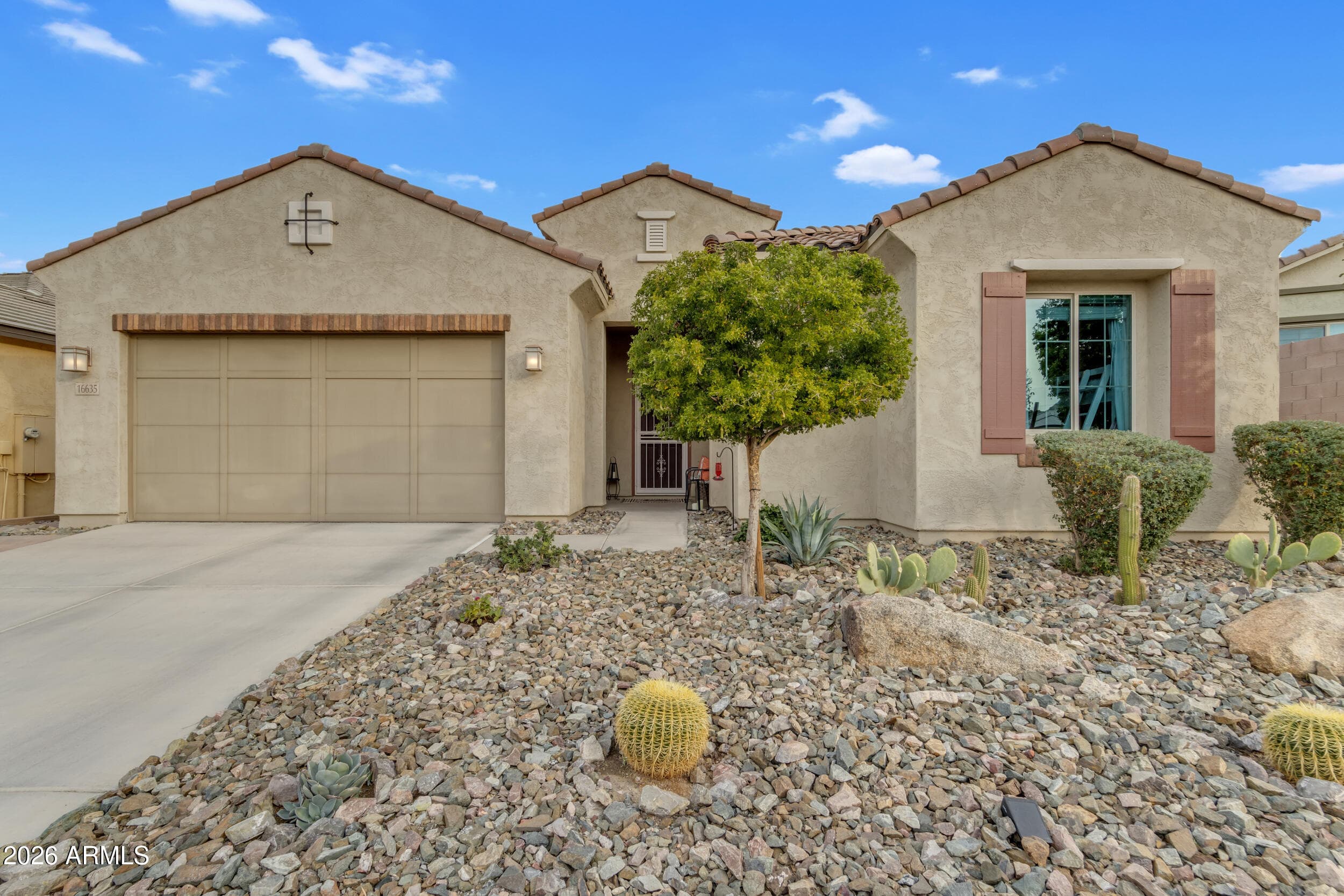 16635 W VALENCIA DR - Photo 2