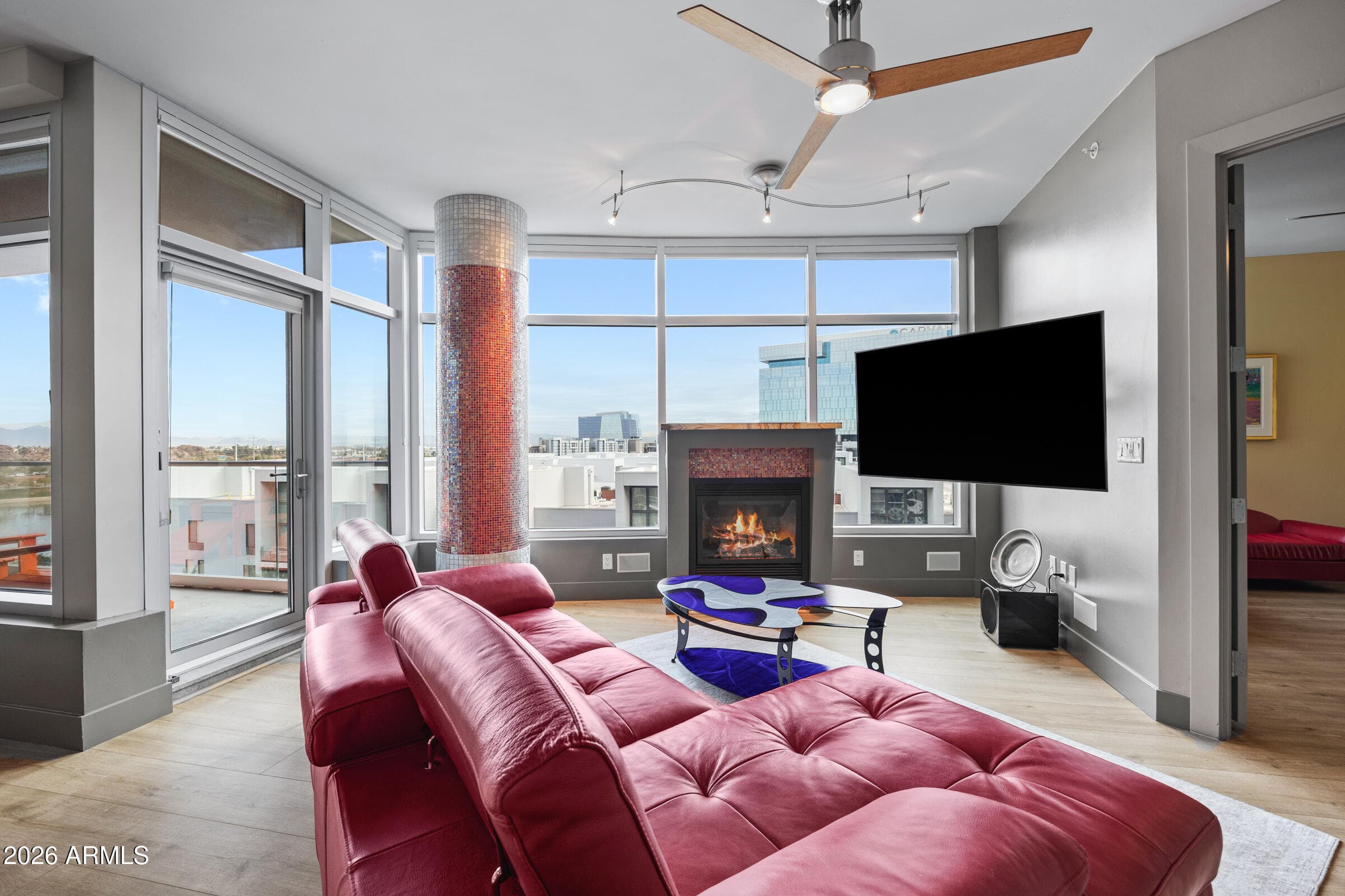 140 E RIO SALADO PARKWAY - Photo 2