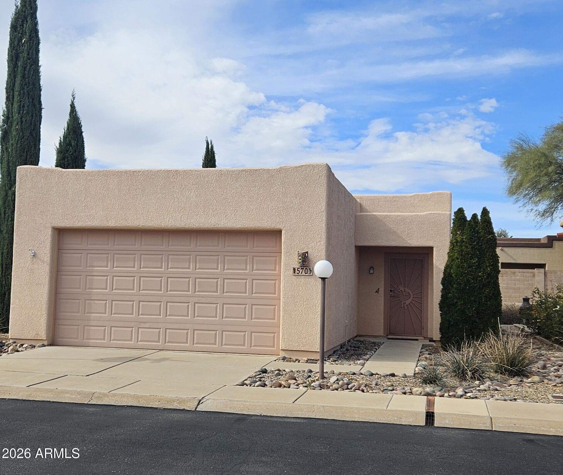 570 S Chase St — photo 2