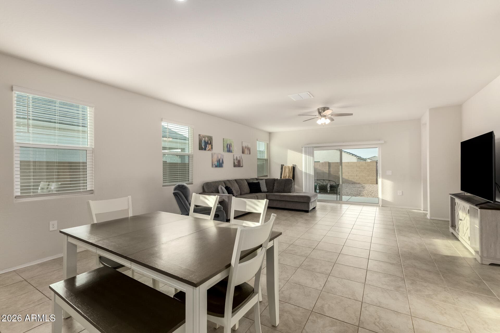 5264 E Diatomite Dr — photo 2
