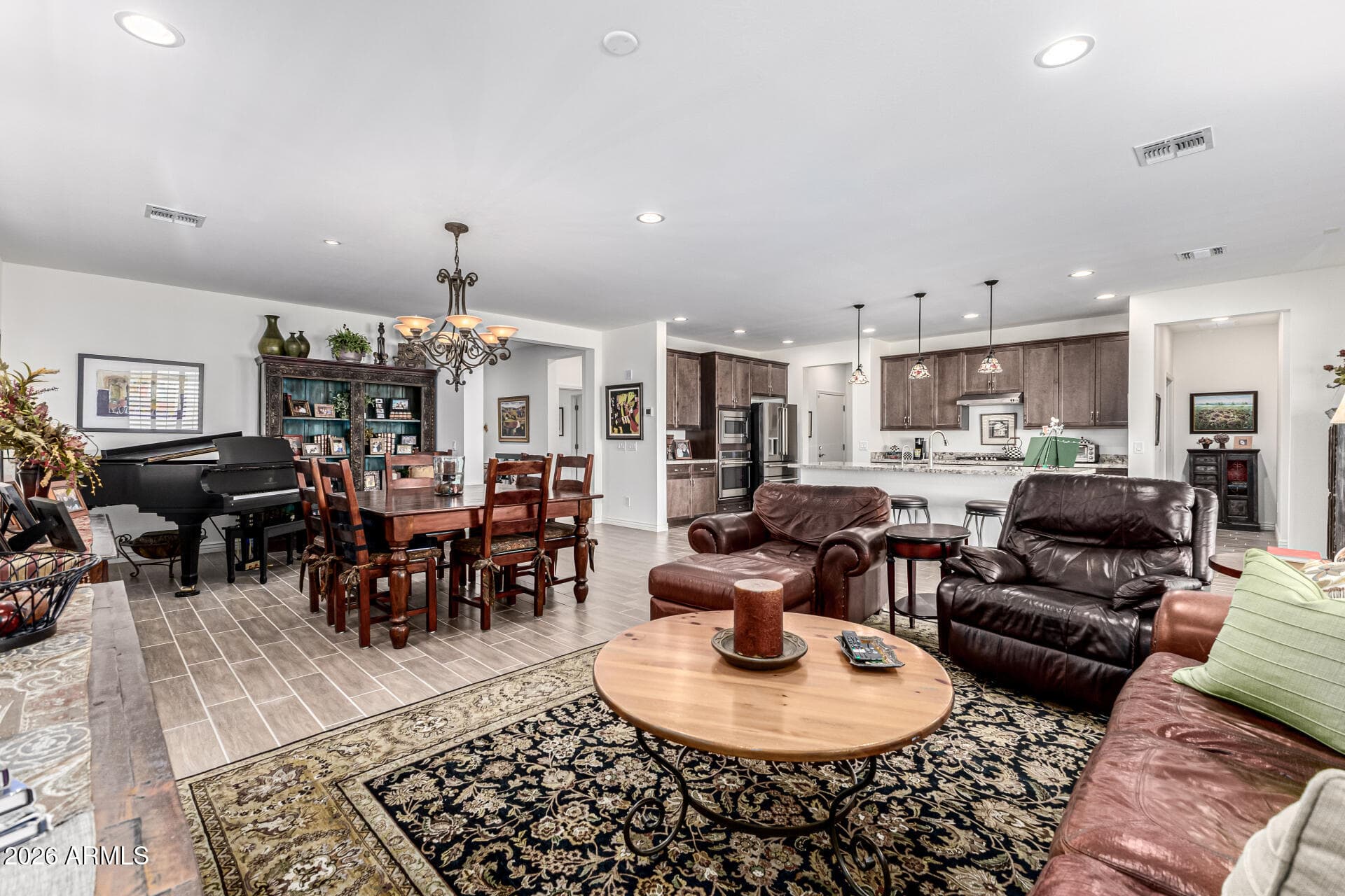 1184 W SILVER CREEK LN - See more photos