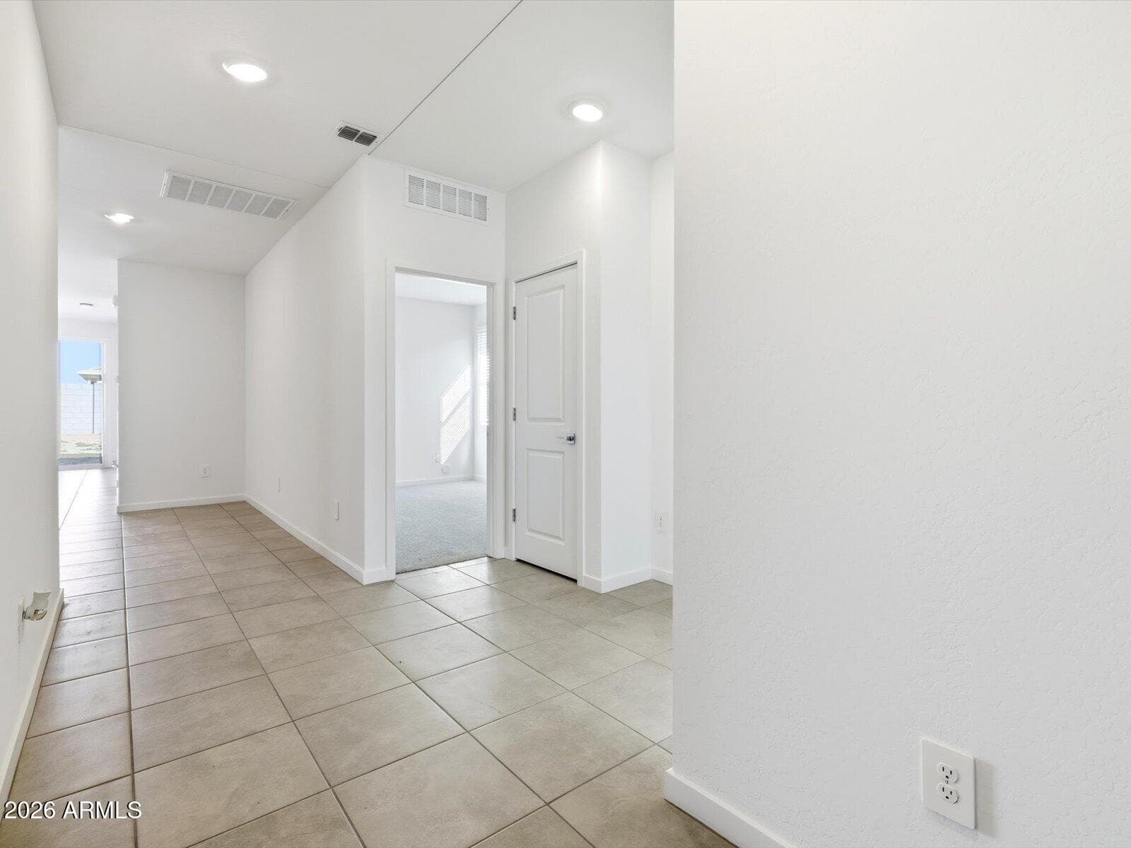 30549 W Creosote Way — photo 2