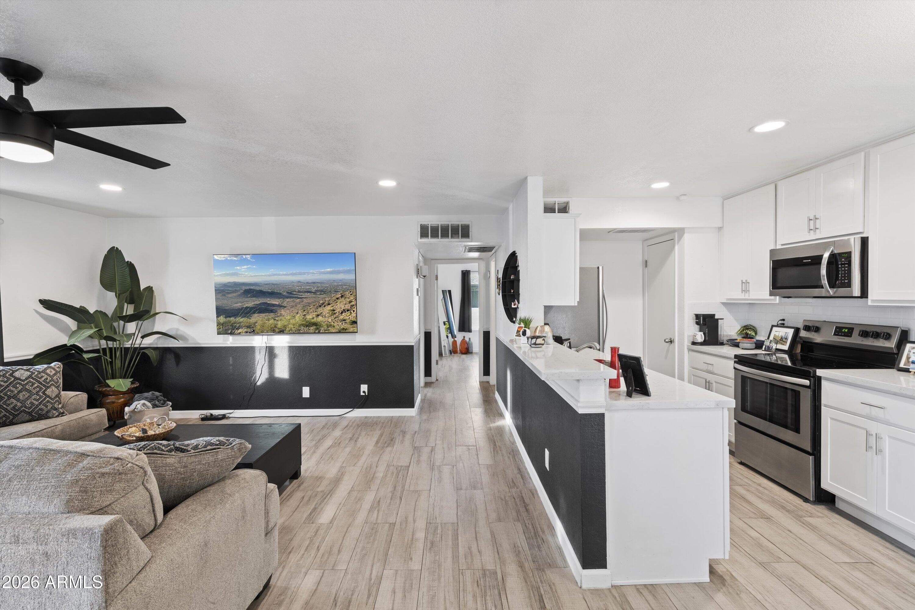 756 E EUGIE AVE - Photo 3