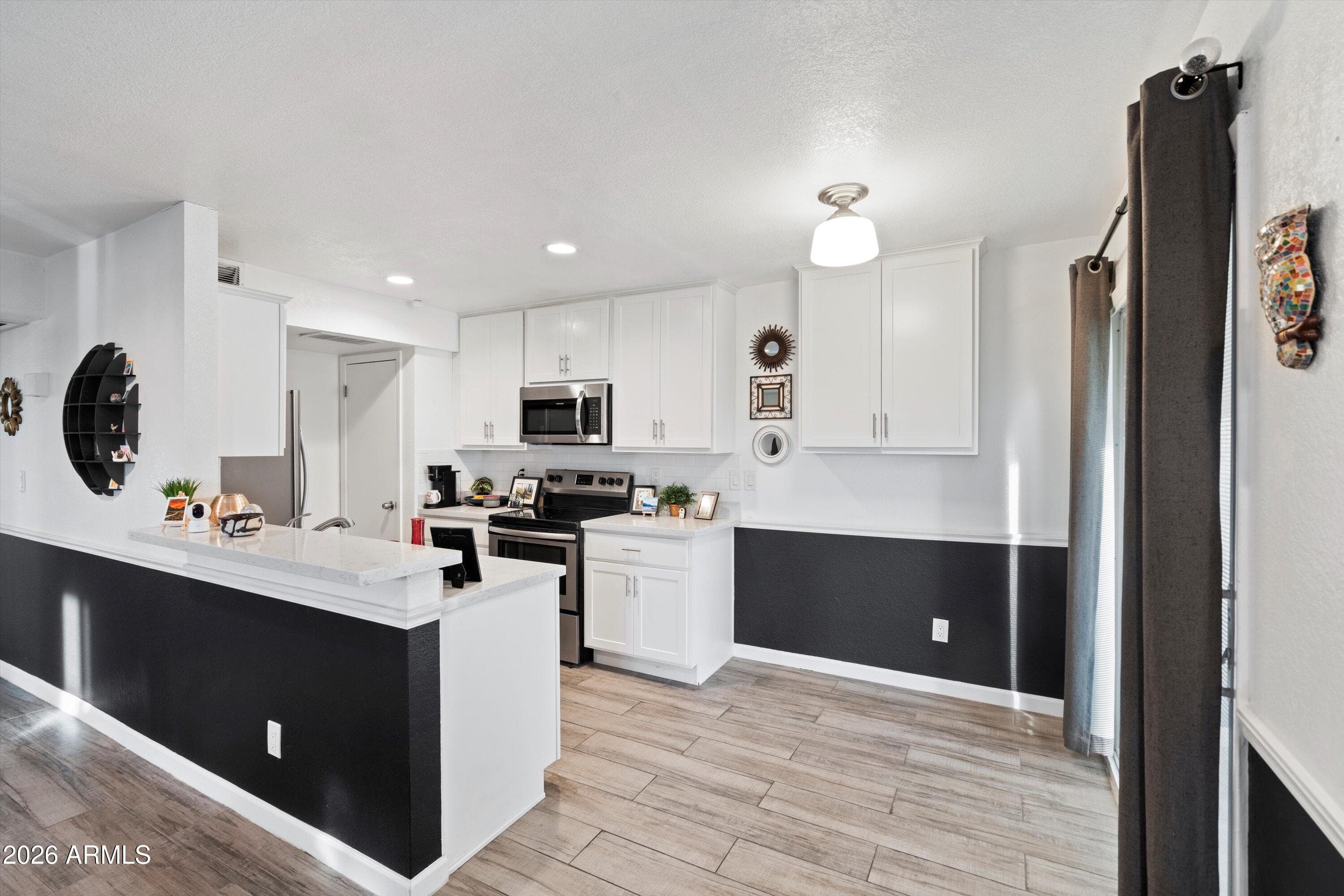 756 E EUGIE AVE - Photo 4