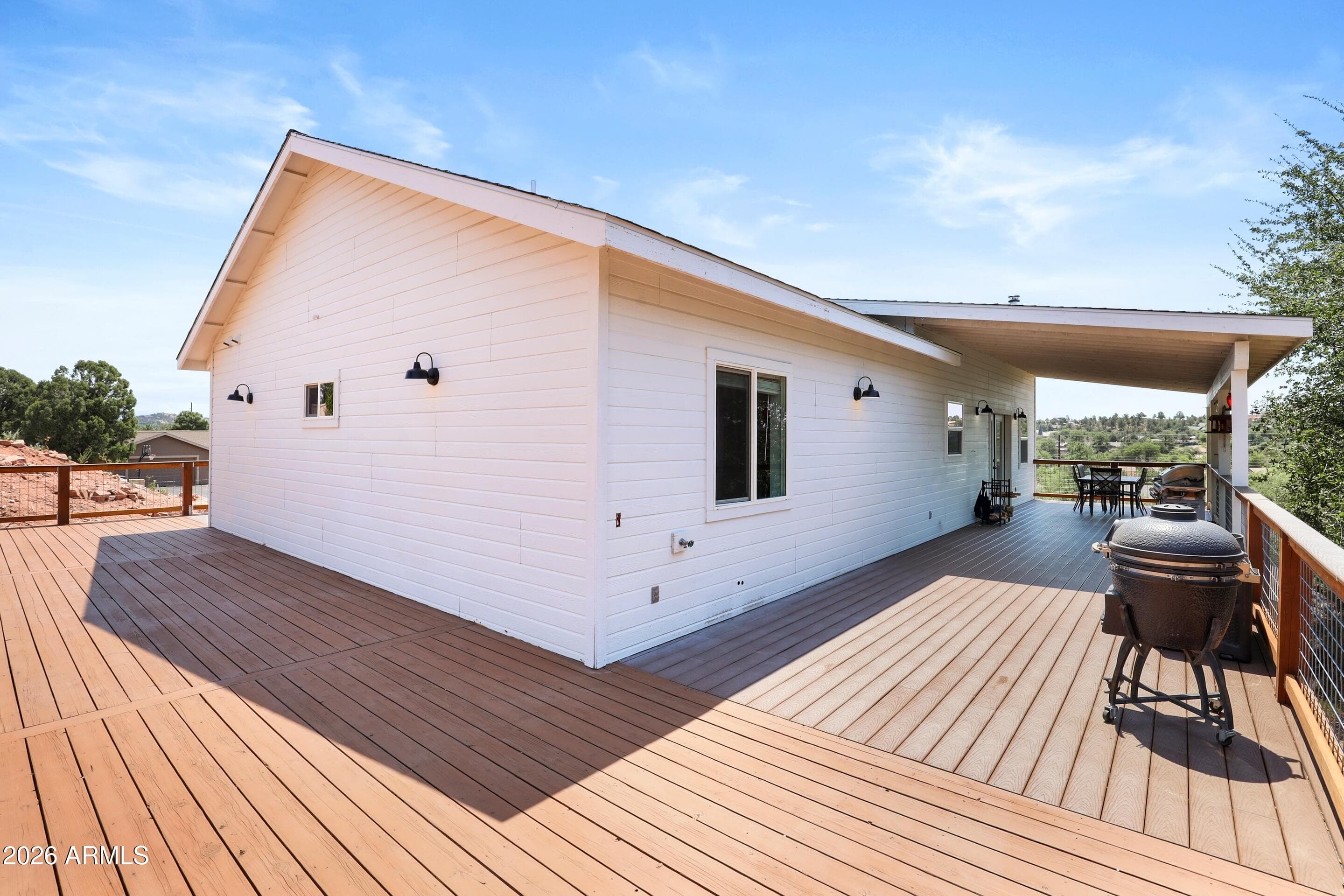 102 N Lookout Point — photo 2
