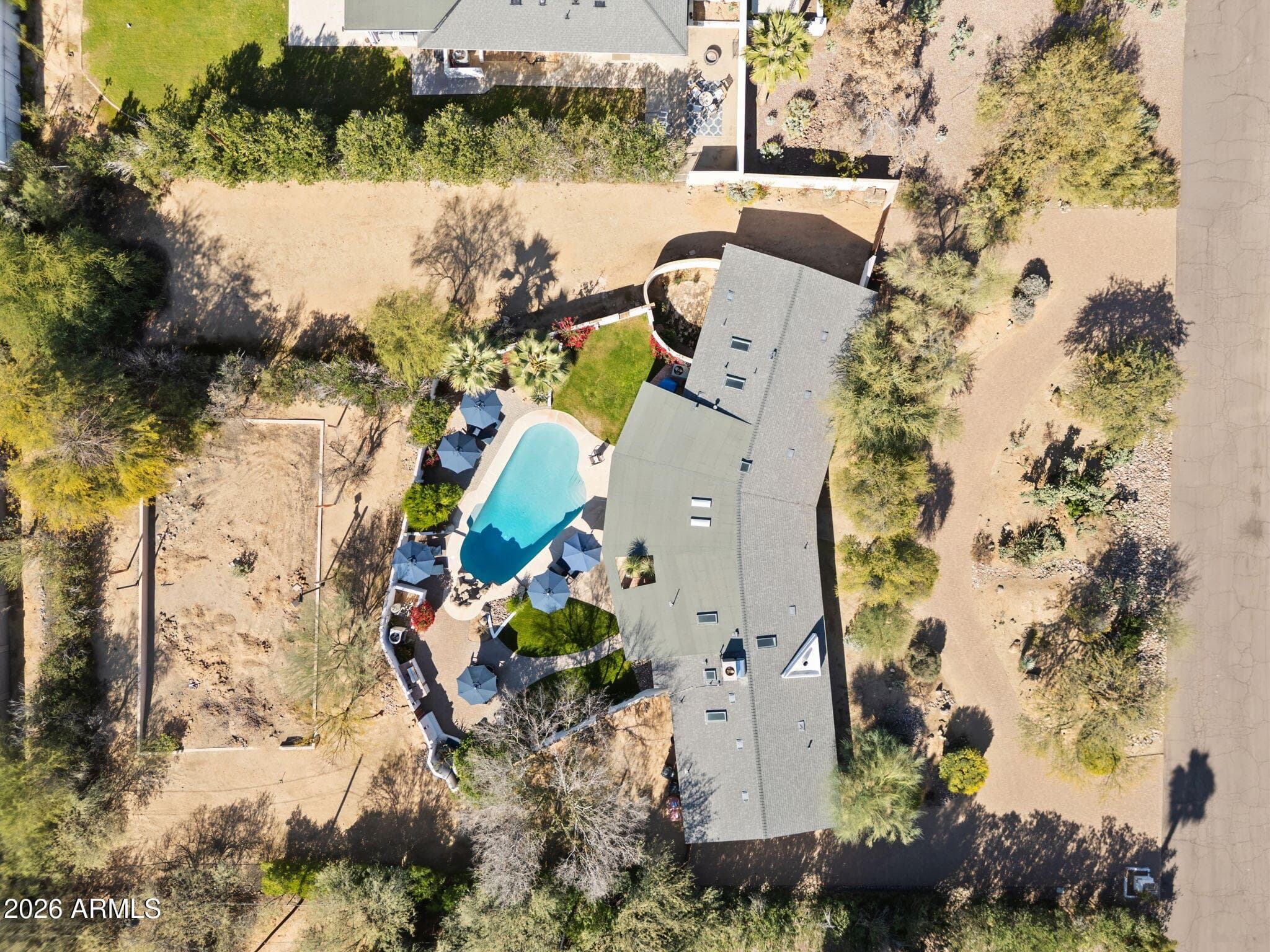 11020 N 74th St — photo 1