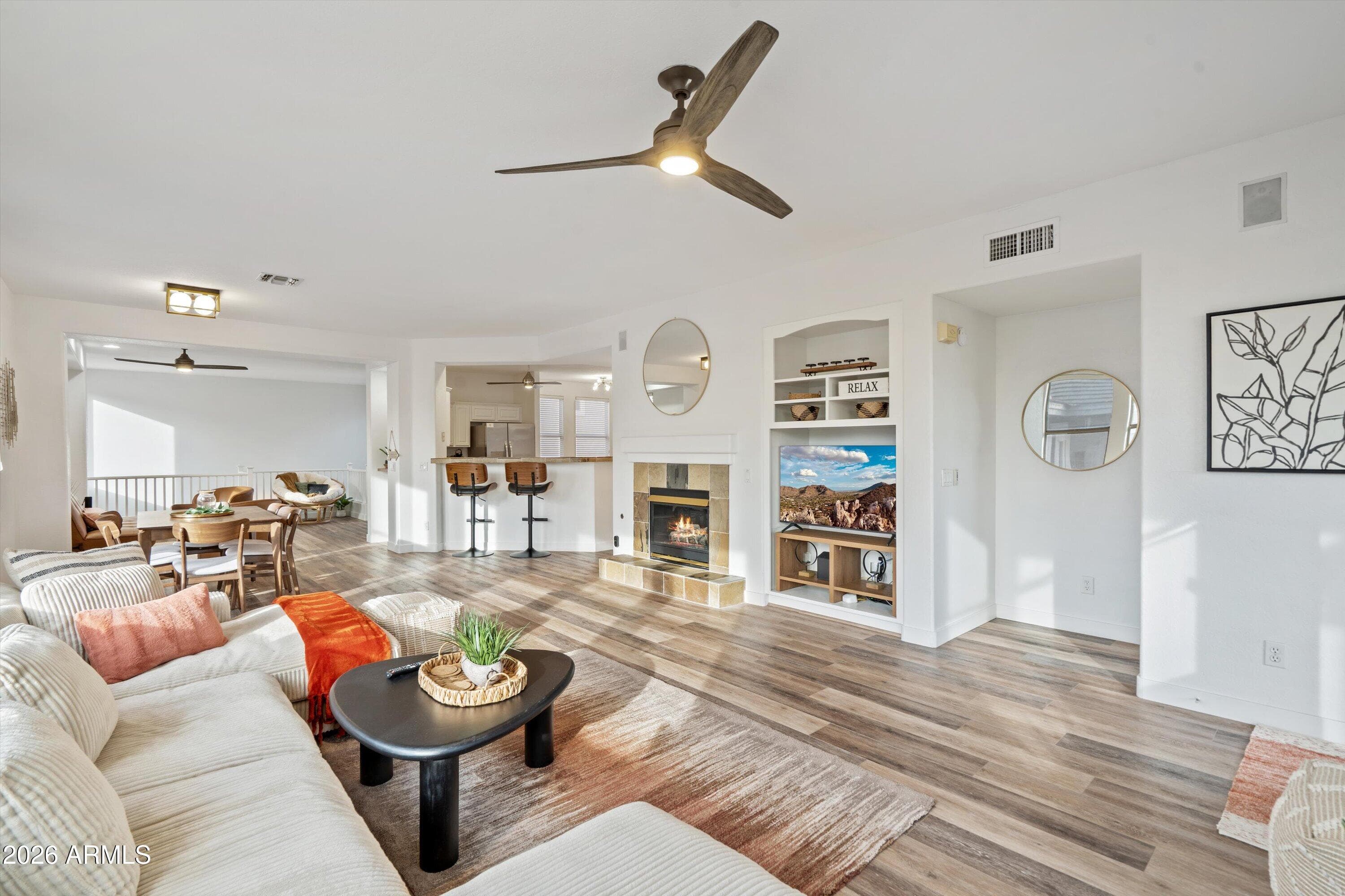 15221 N Clubgate Dr 2078 — photo 1