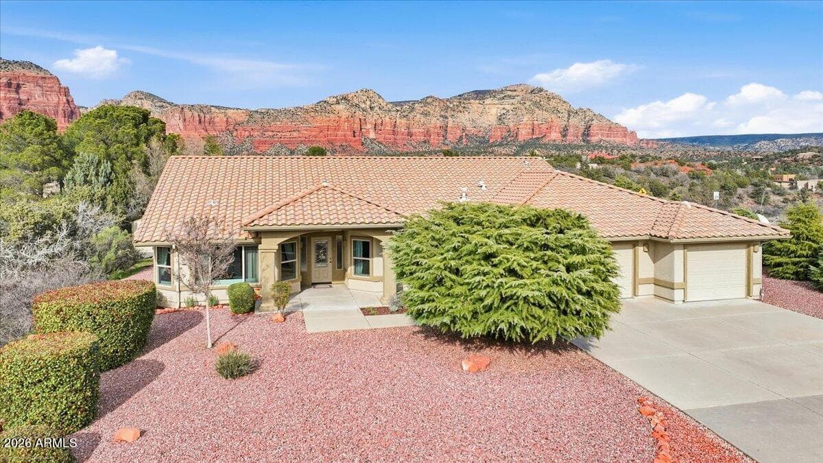605 Jacks Canyon Rd — photo 2