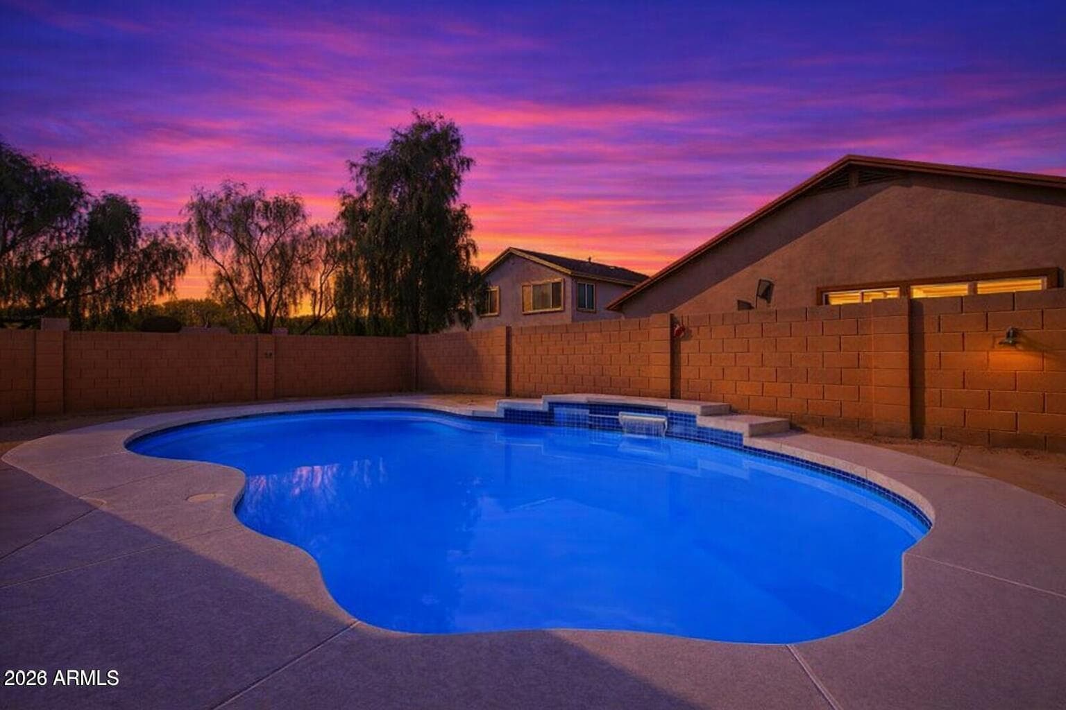 6826 S 41st Dr — photo 2