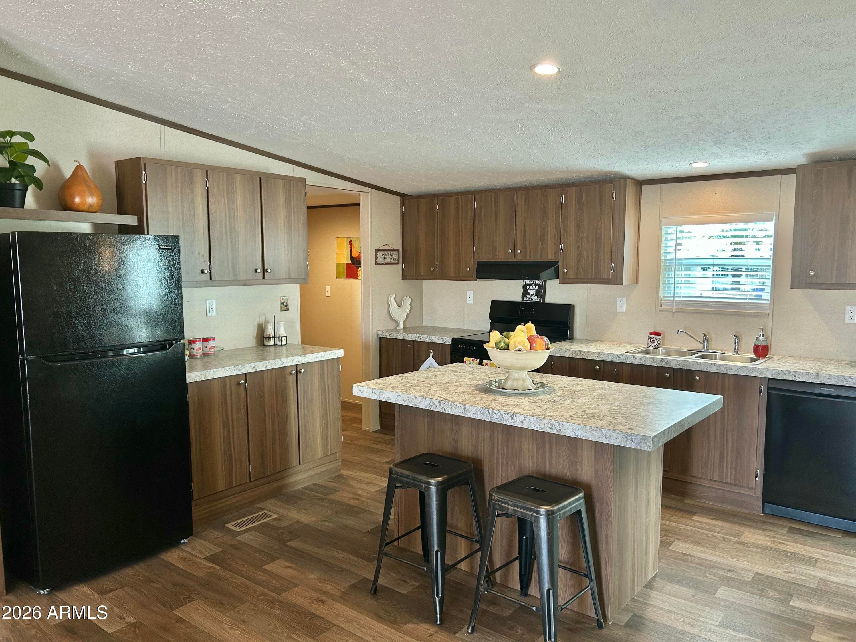 4635 N SIERRA DR - Photo 4