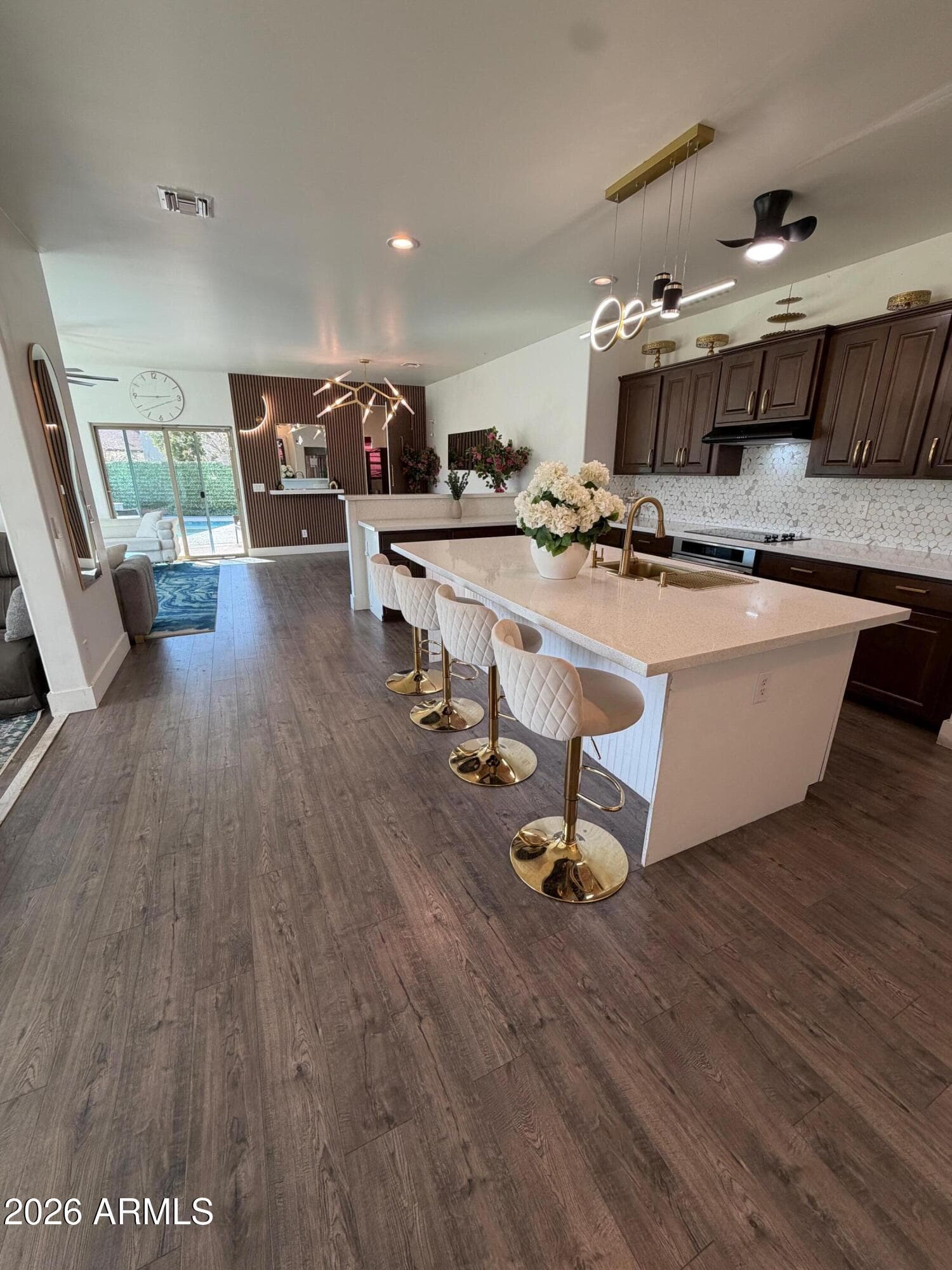 1507 E Apollo Rd — photo 1
