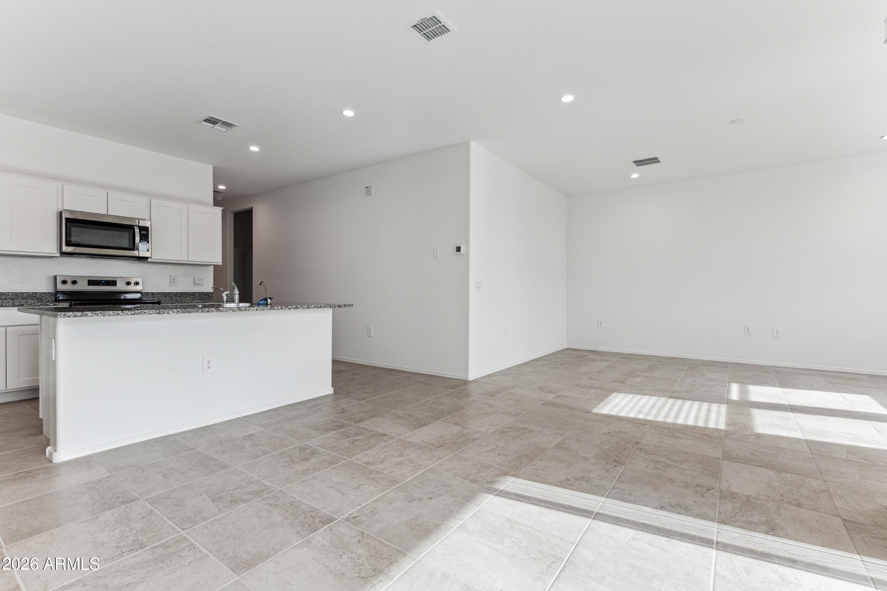 1539 E GLAZIER E DR - Photo 5