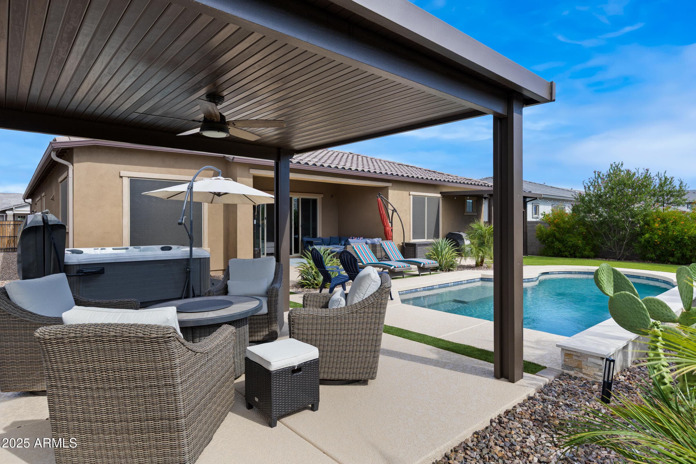 21286 S 227th Way — photo 2